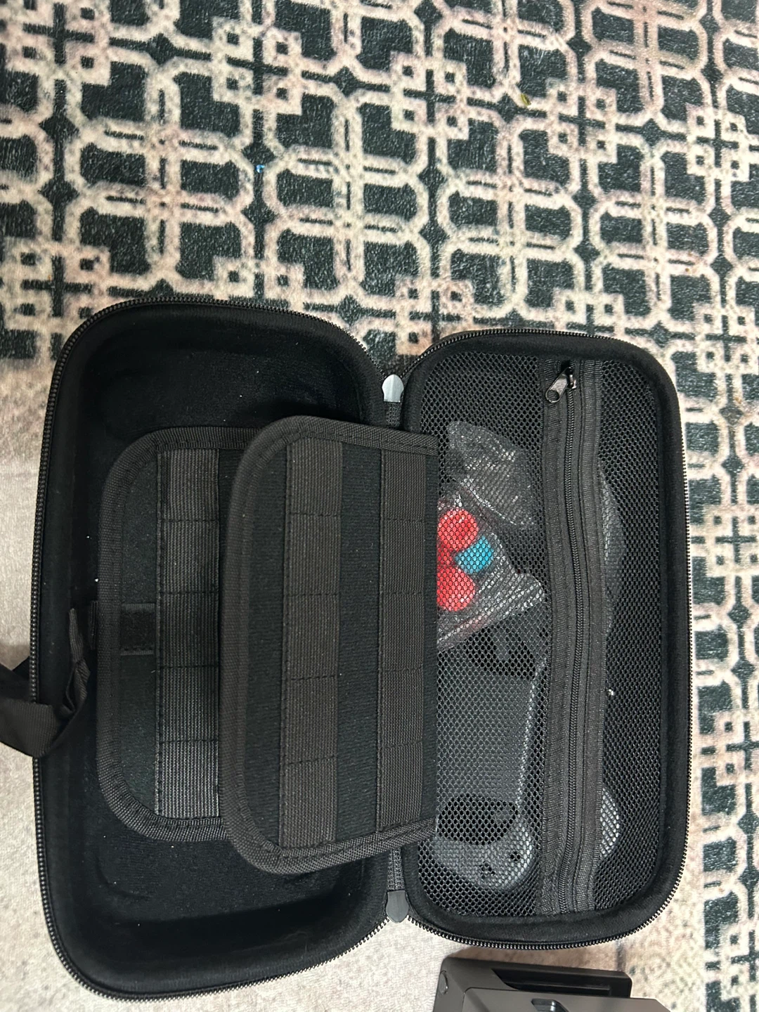 Nintendo Switch Carrying Case with Accessories - photo 4