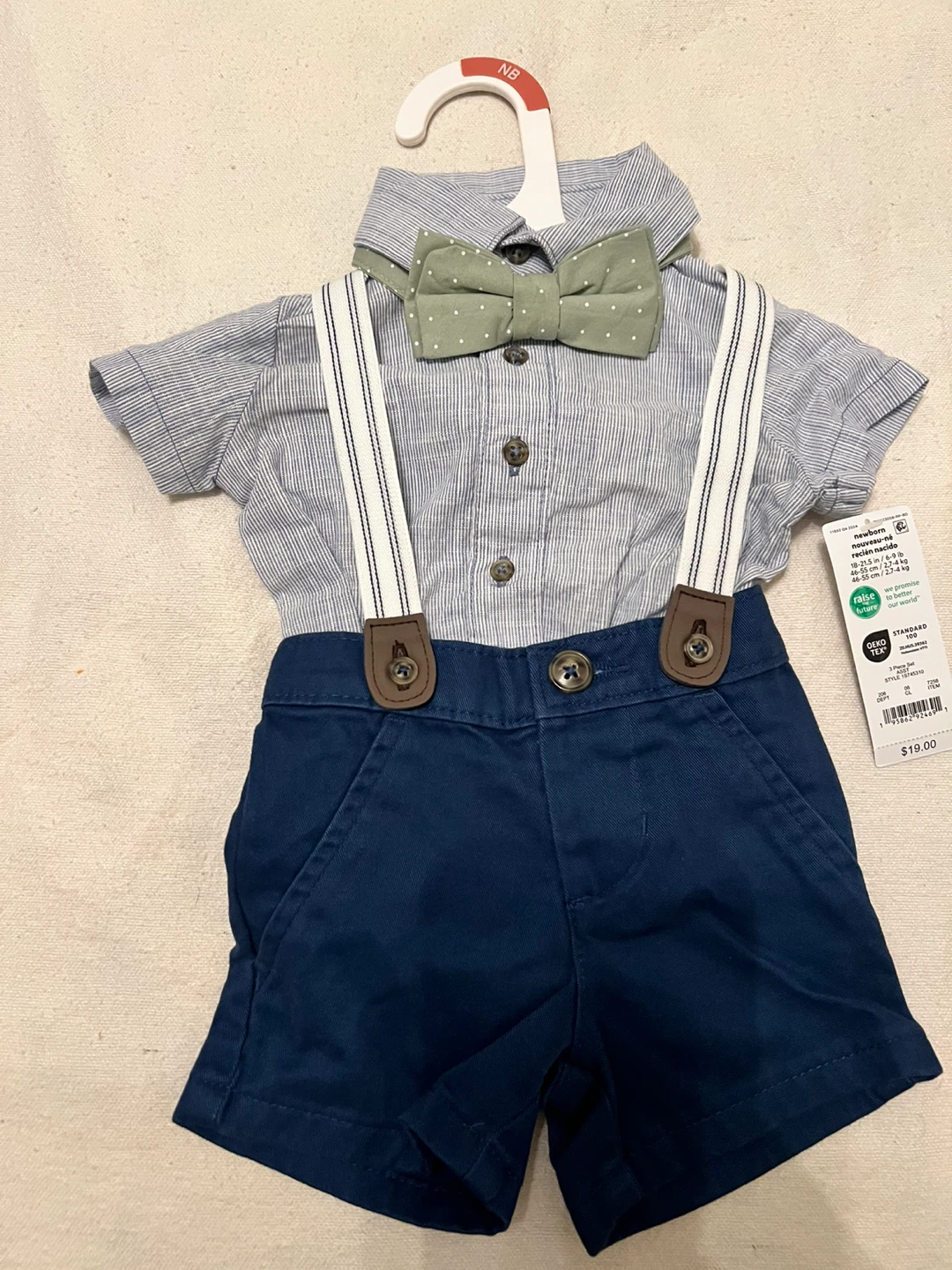 Newborn 2 Piece Set Outfit with Suspenders and Bow tie