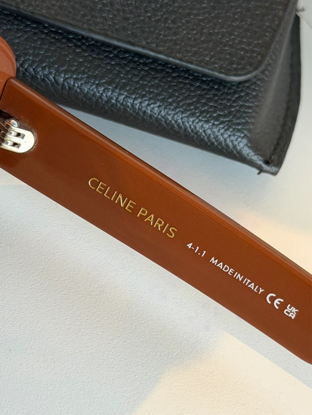 Women’s Brown Oval Sunglasses - photo 3