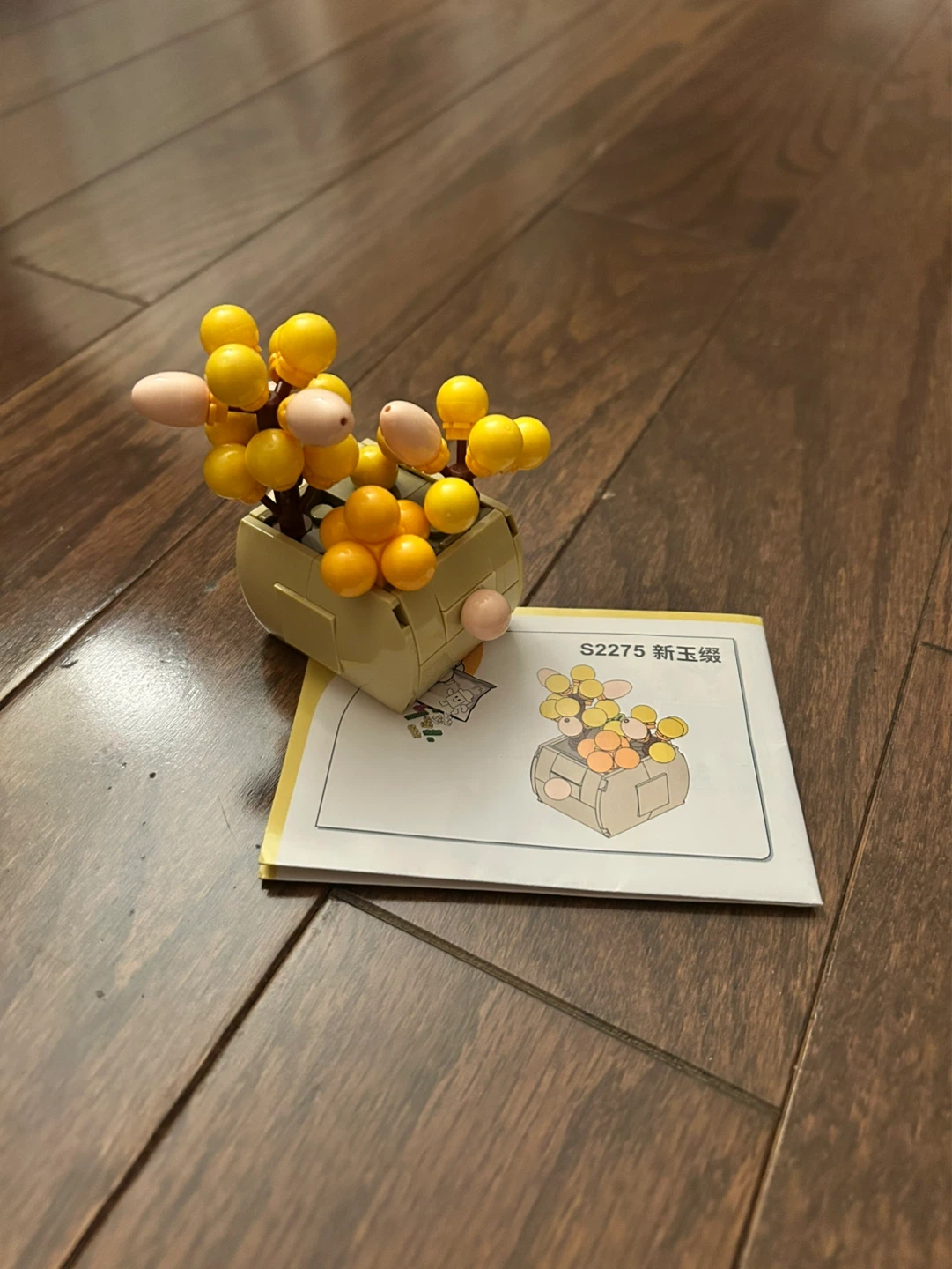 Lego Builds: Gingko-like