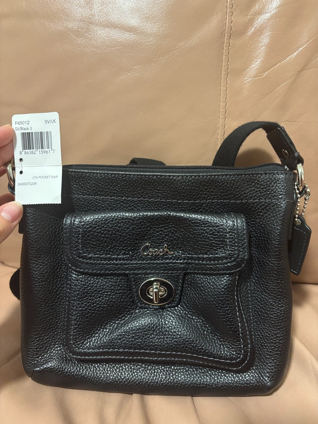 Coach Y2K Black Leather Turn Lock Pocket Crossbody Bag NWT - photo 2