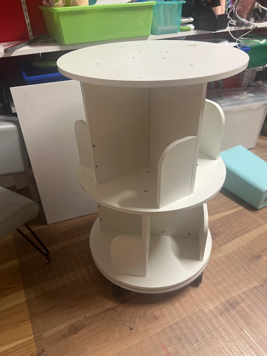 White 2-Tier Rotating Display Shelf