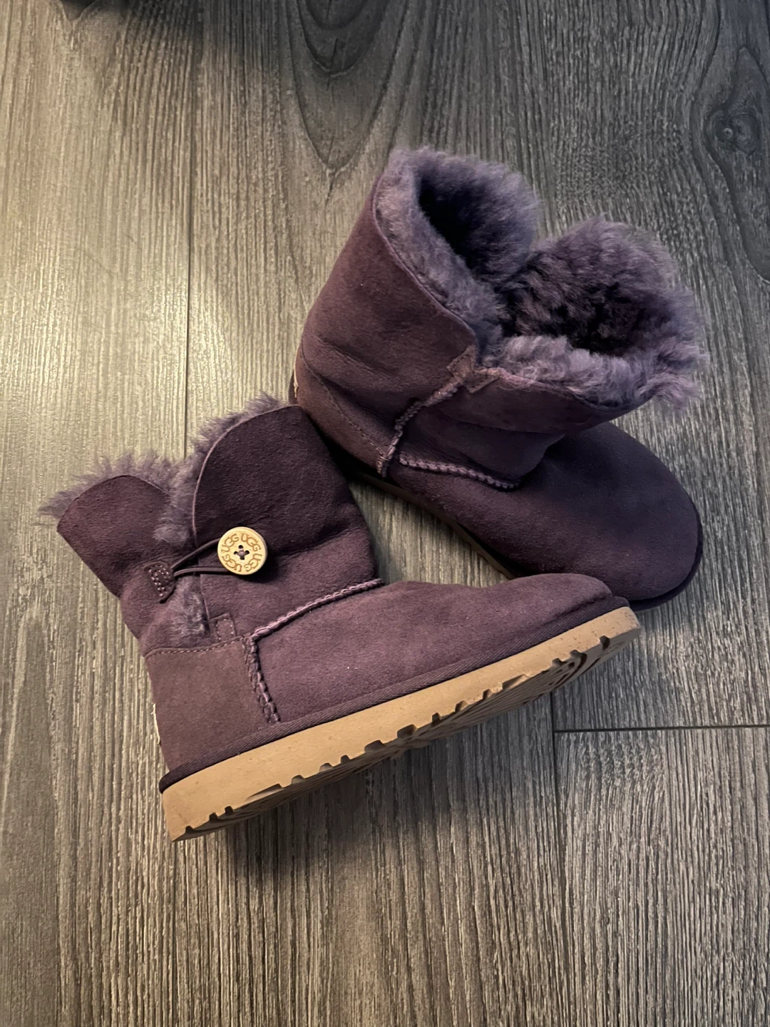 UGG Bailey Button boots