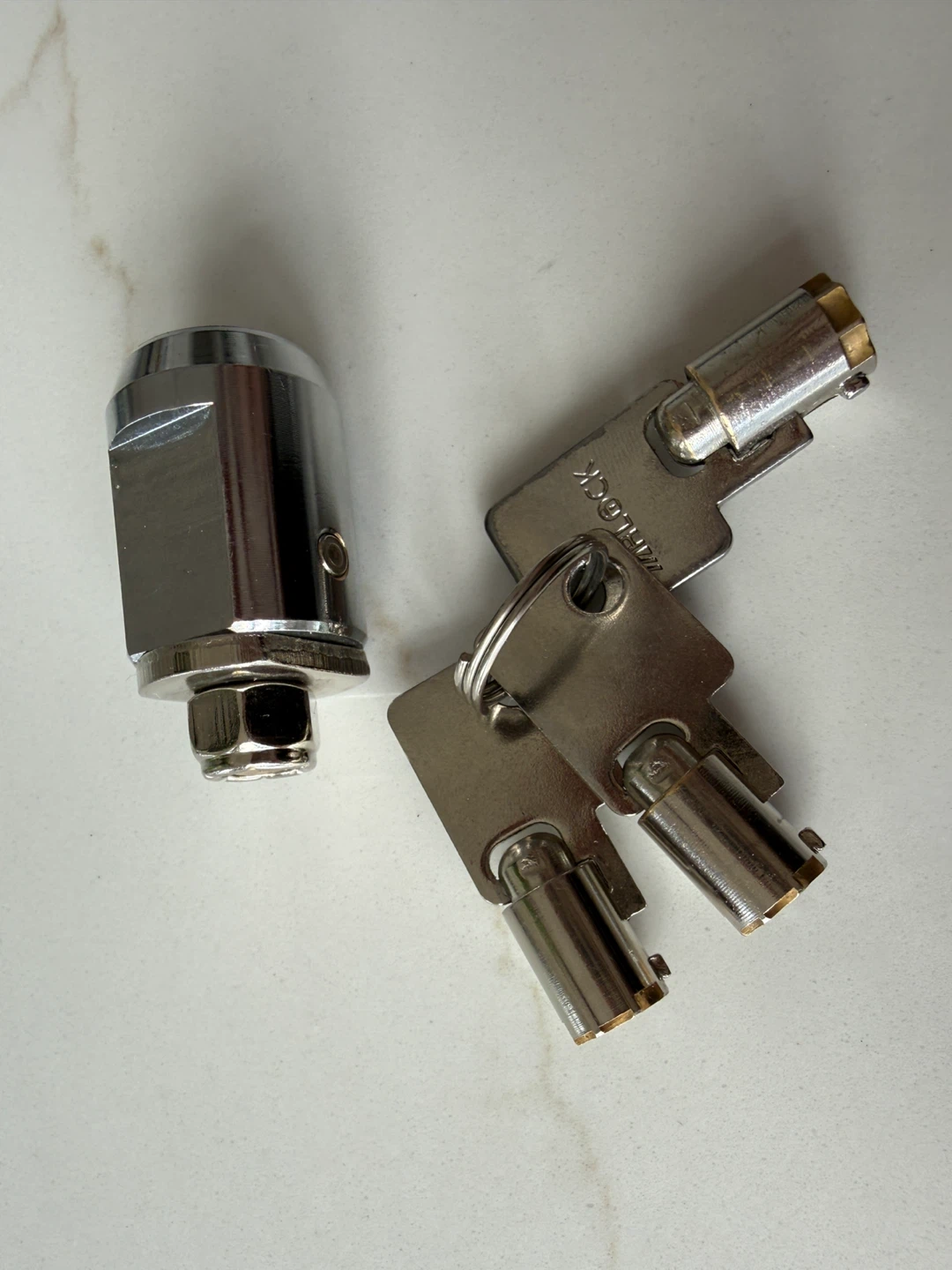 Cam Lock with 3 Keys - photo 2