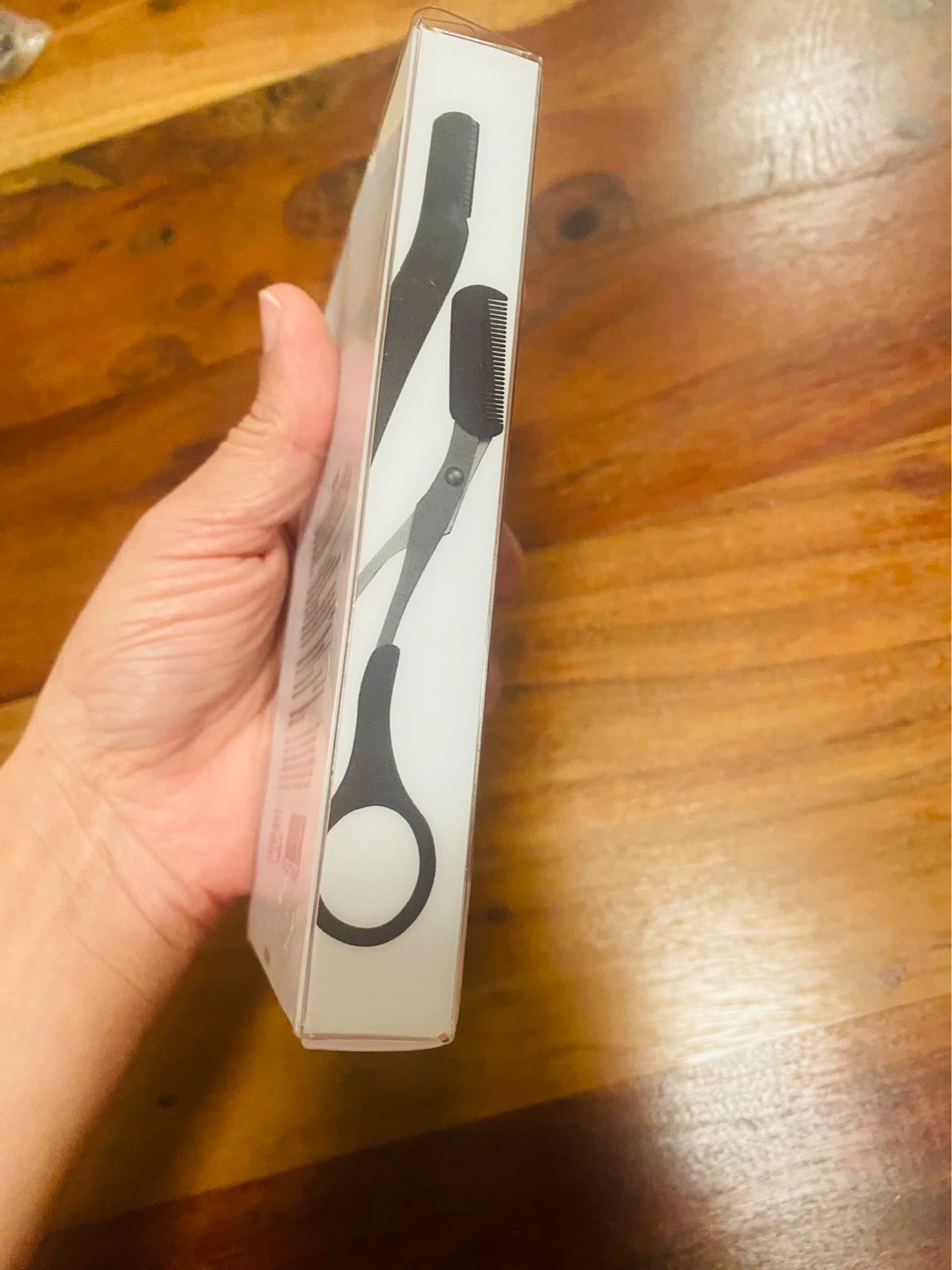 New (Unused ) MINISO Eyebrow Kit with Scissors and Comb - photo 3