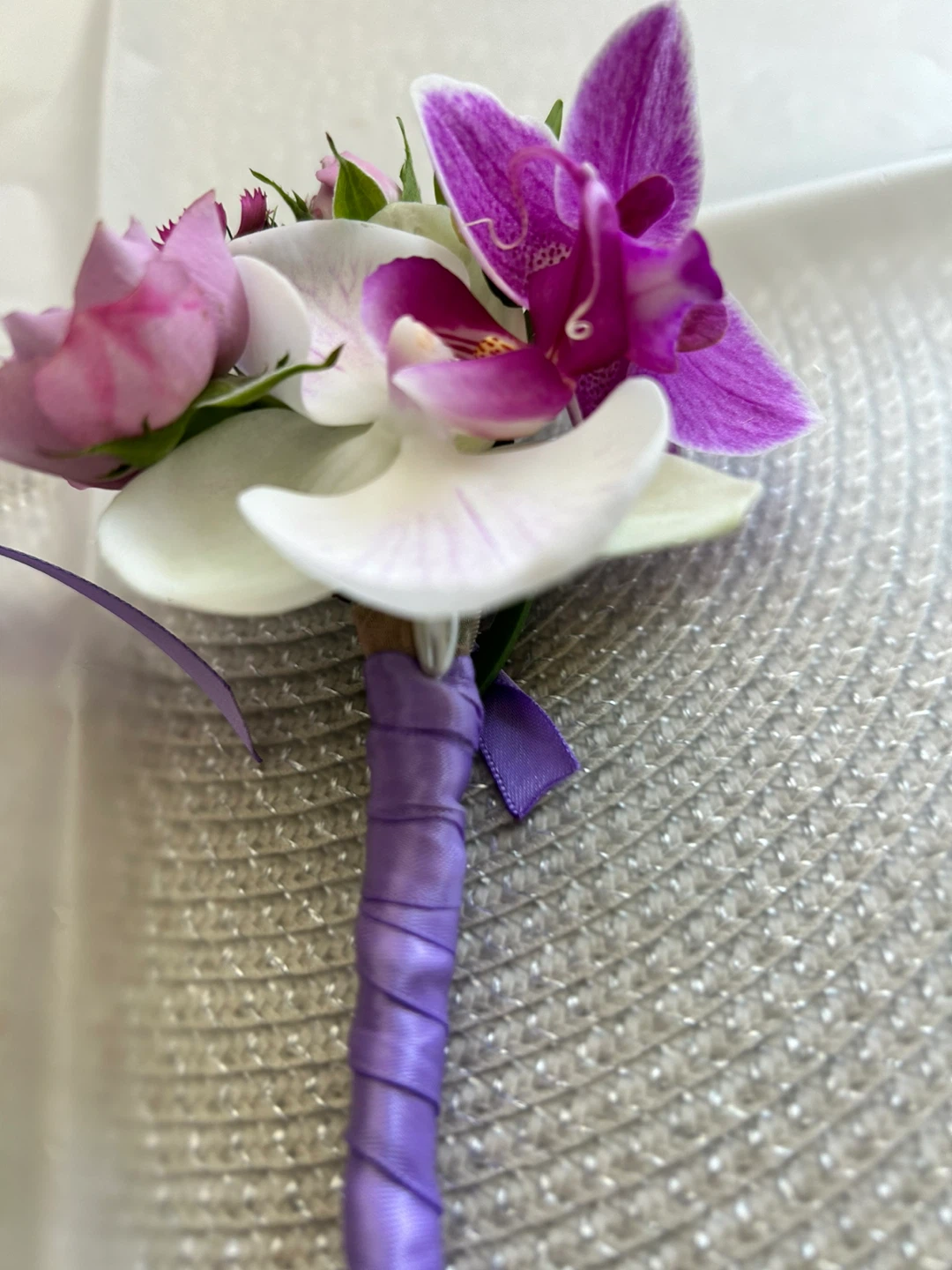 Floral Boutonniere & Wrist Corsage Set - photo 3