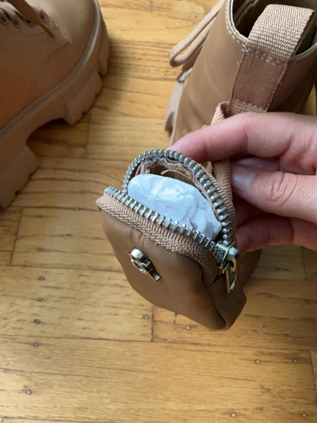Steve Madden Tan Combat Boots with Zipper Pouch - photo 4