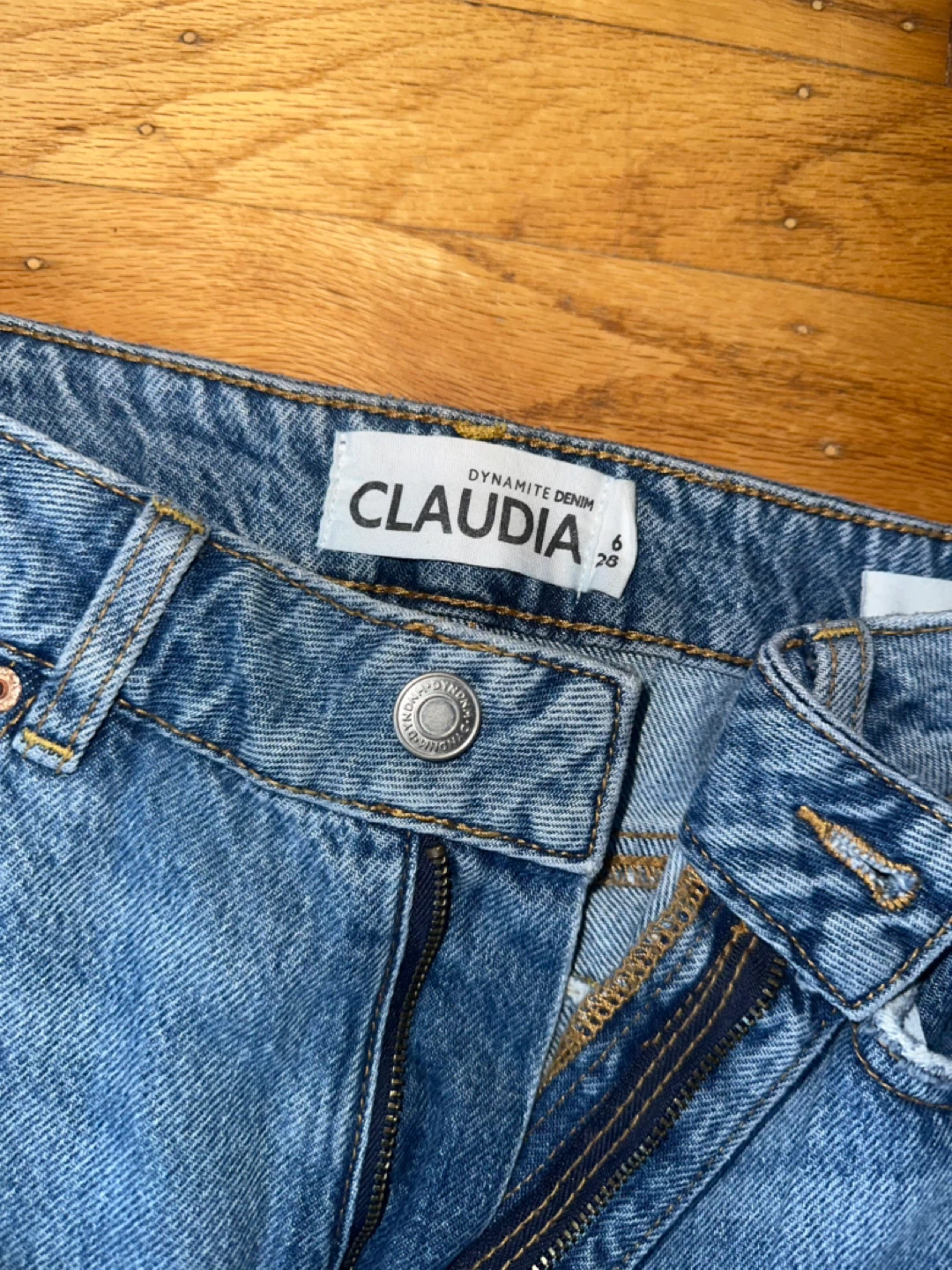 Dynamite Denim Claudia Jeans Size 6 - photo 2