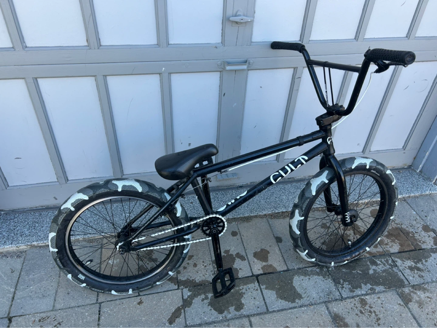 CULT BMX Bike - photo 4