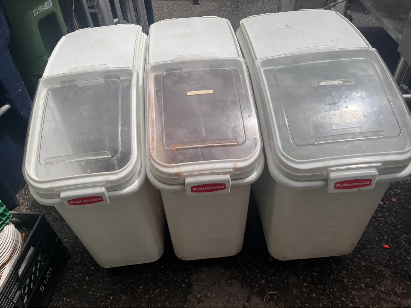 Rubbermaid Food Storage Containers - Set of 3