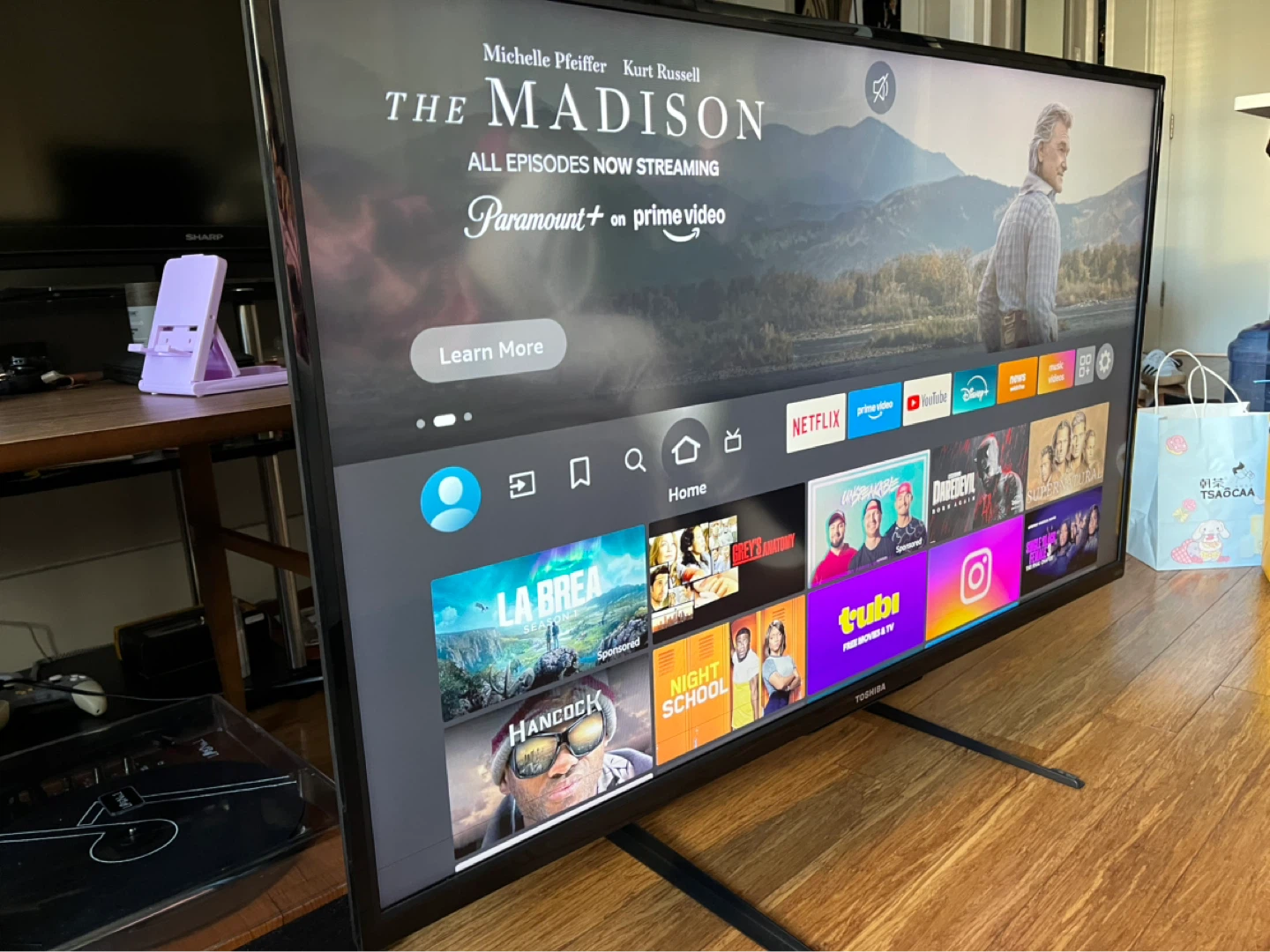 Toshiba 50" Smart TV