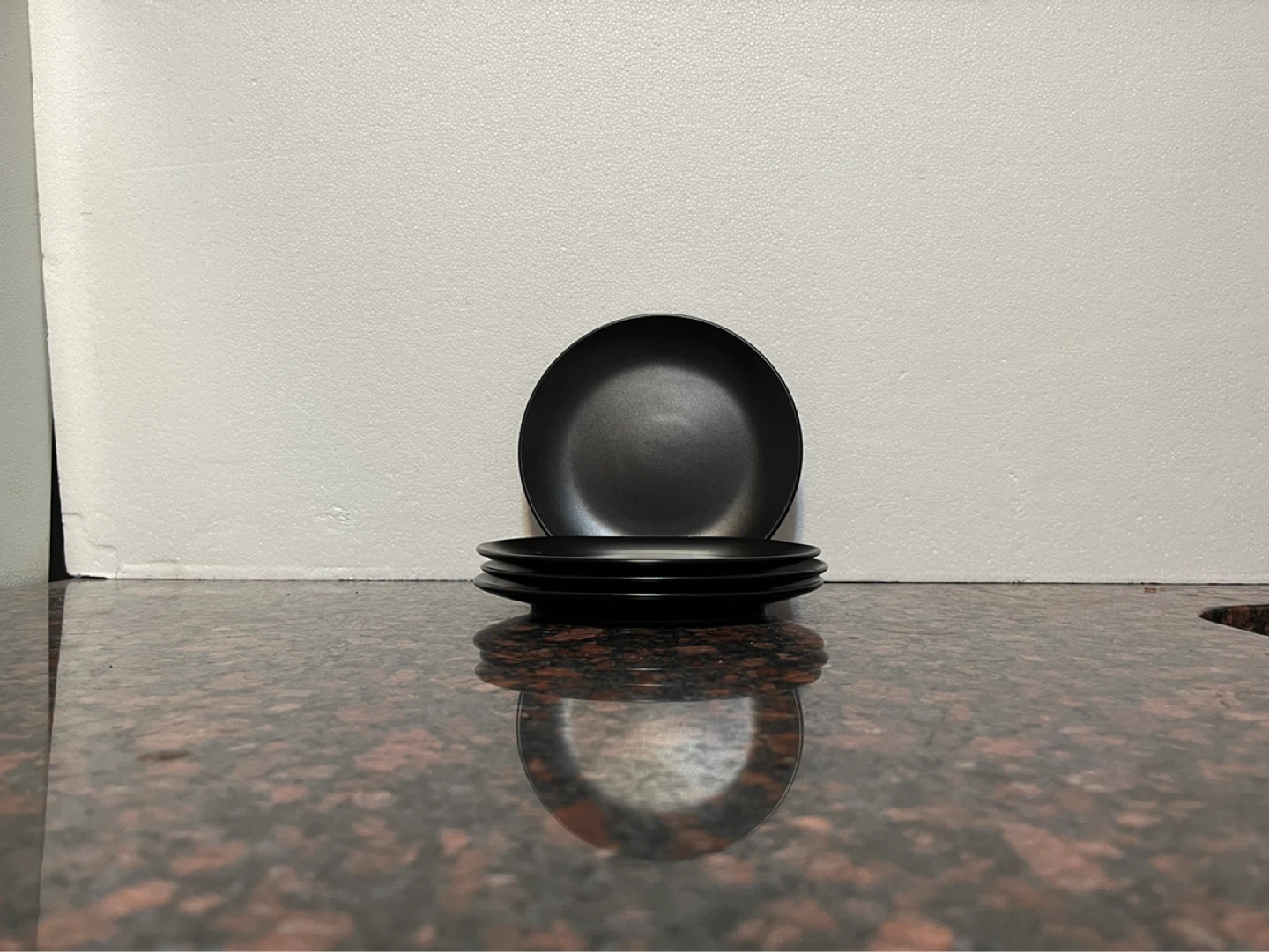 Set of 4 Black Dinner Plates - photo 2