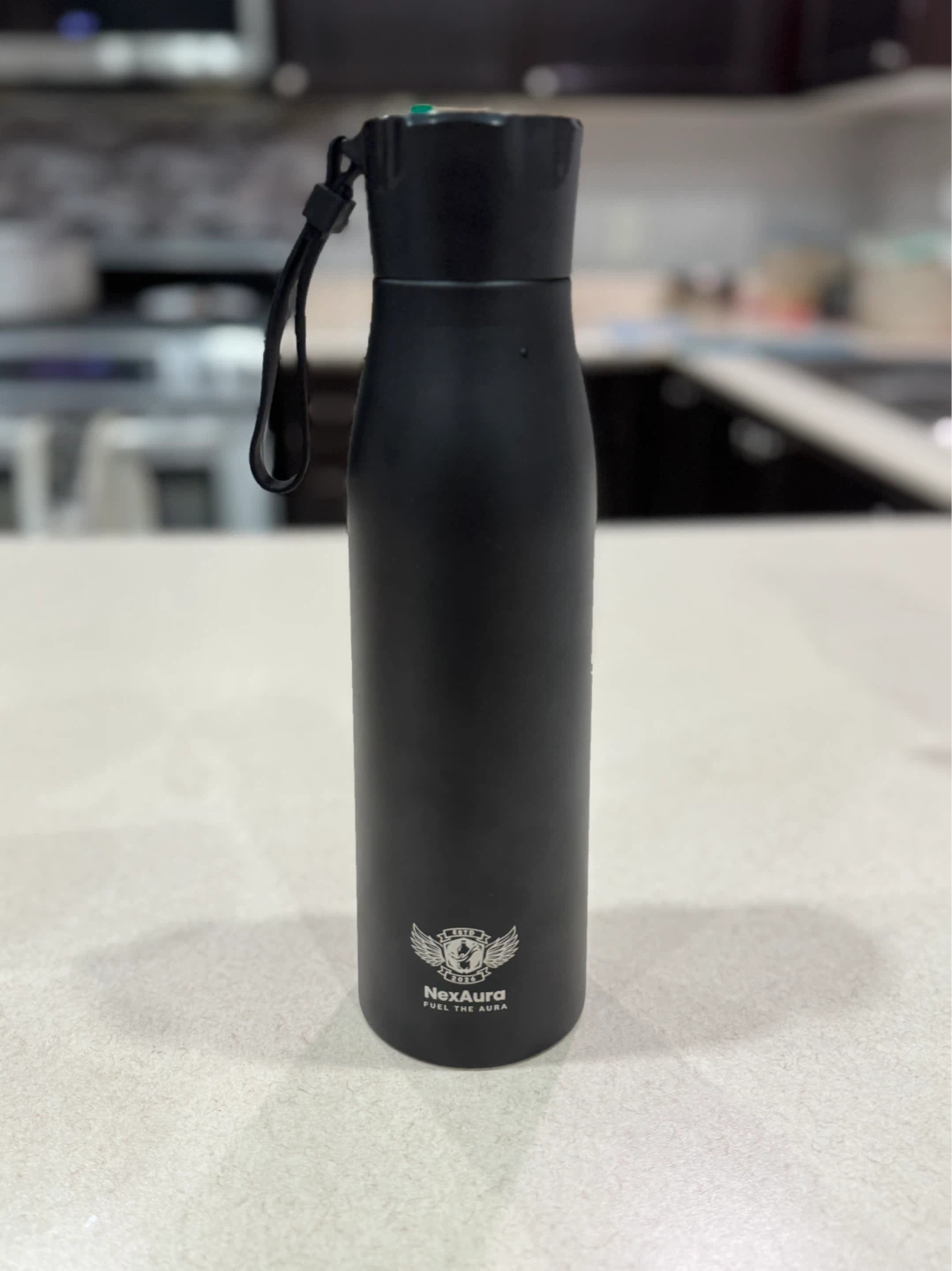 NexAura Smart Water Bottle with Temperature Display