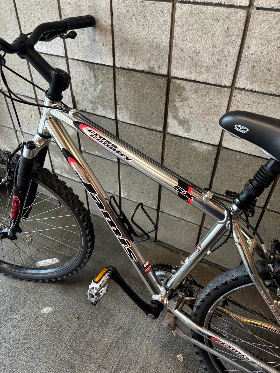 Jamis Cross Country SX Mountain Bike - photo 2