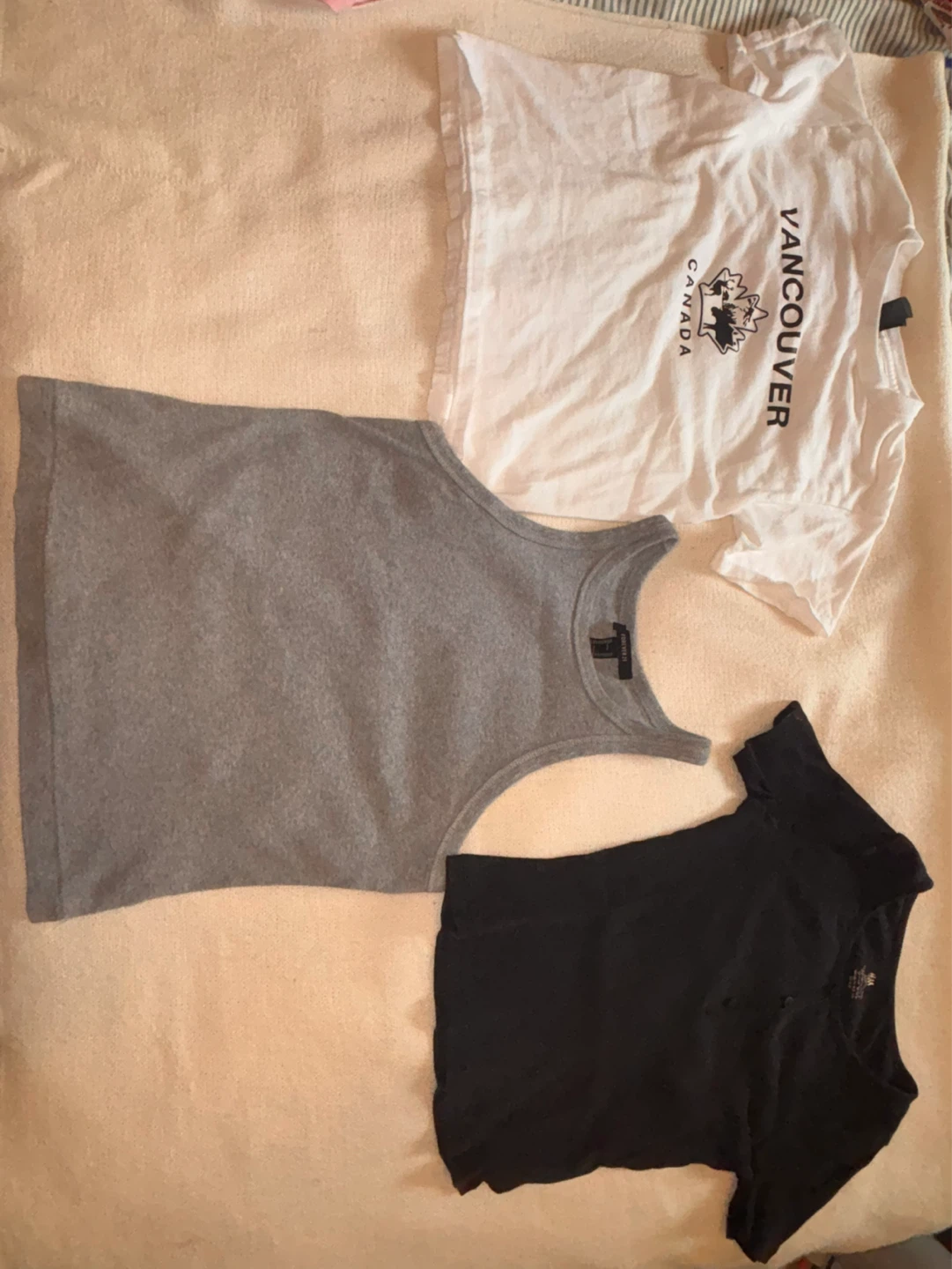 Assorted Women's T-Shirts Bundle - photo 3