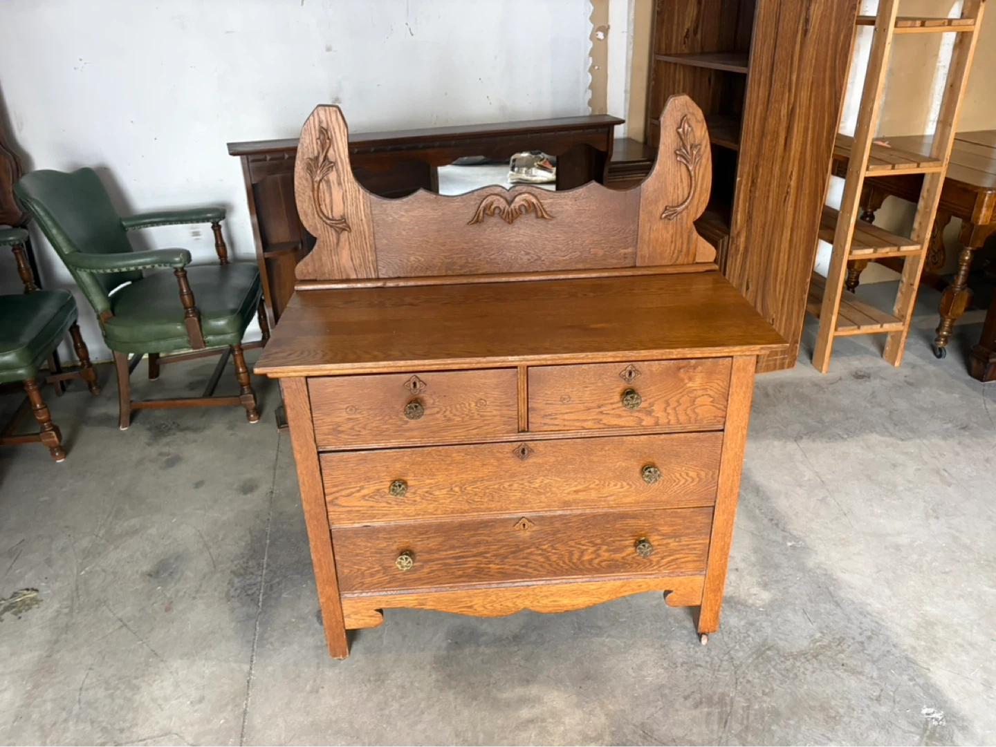 Free delivery used Antique Oak Dresser - photo 2