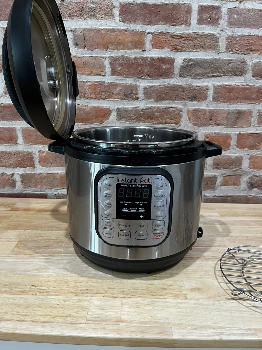 Instant Pot Duo 7-in-1 Electric Pressure Cooker - photo 3