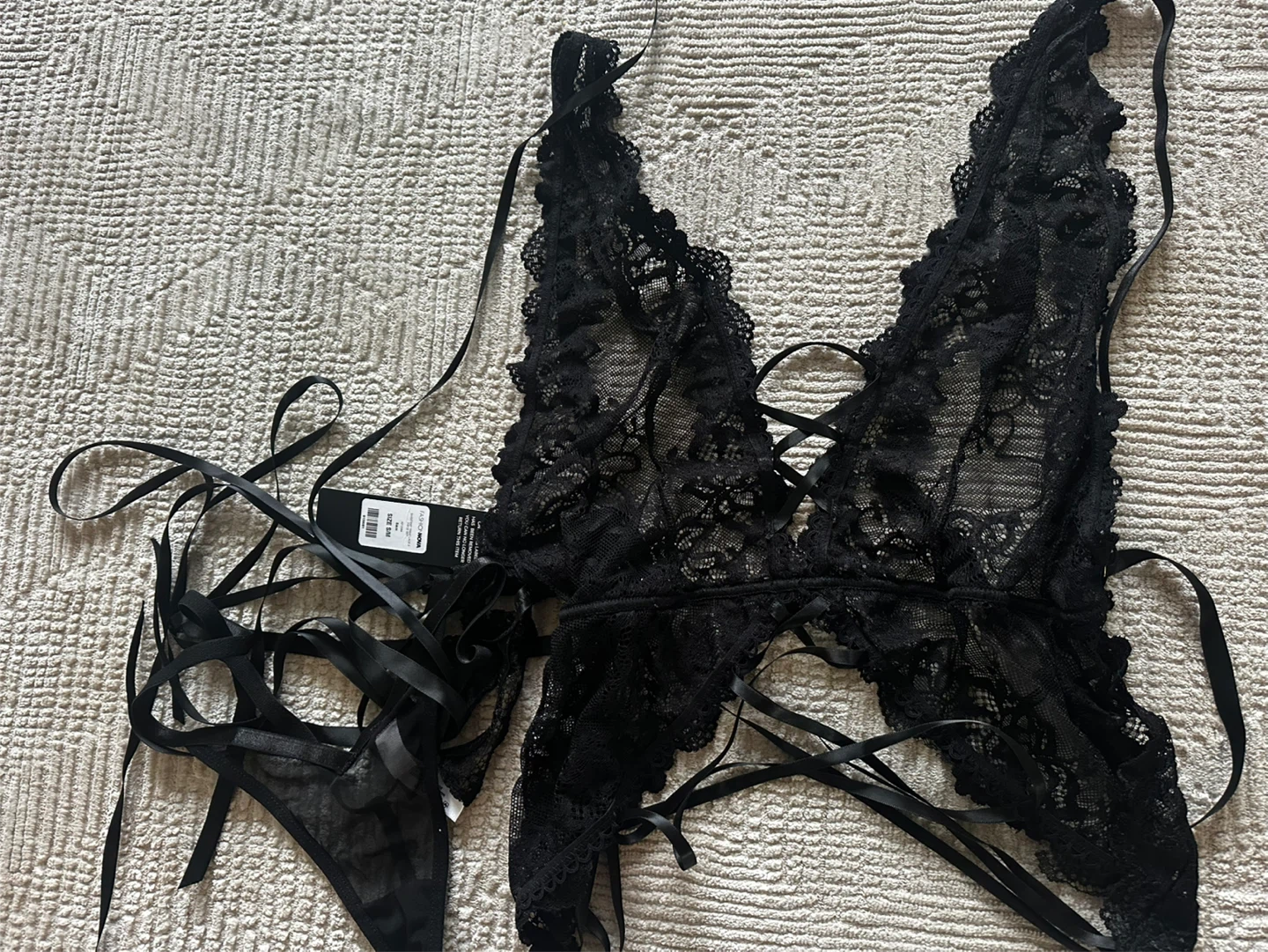 New Fashion Nova Sweetest Treat Lace Set - Black S/M