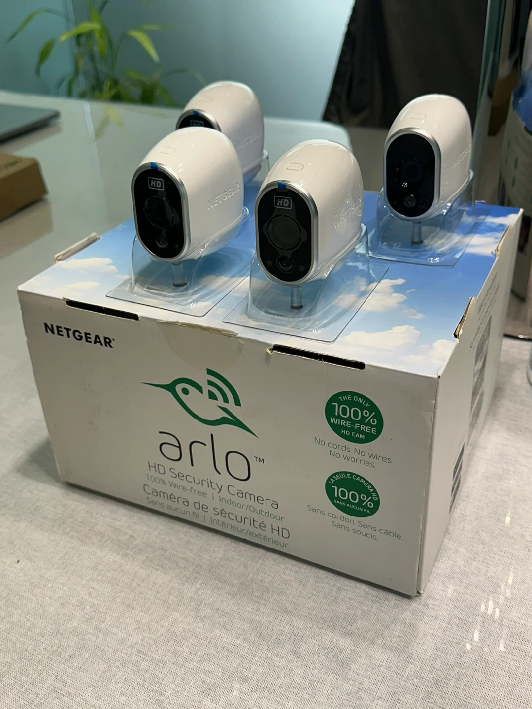 Netgear Arlo VMS3430 HD Security Cameras x 4 Indoor/Outdoor - photo 3