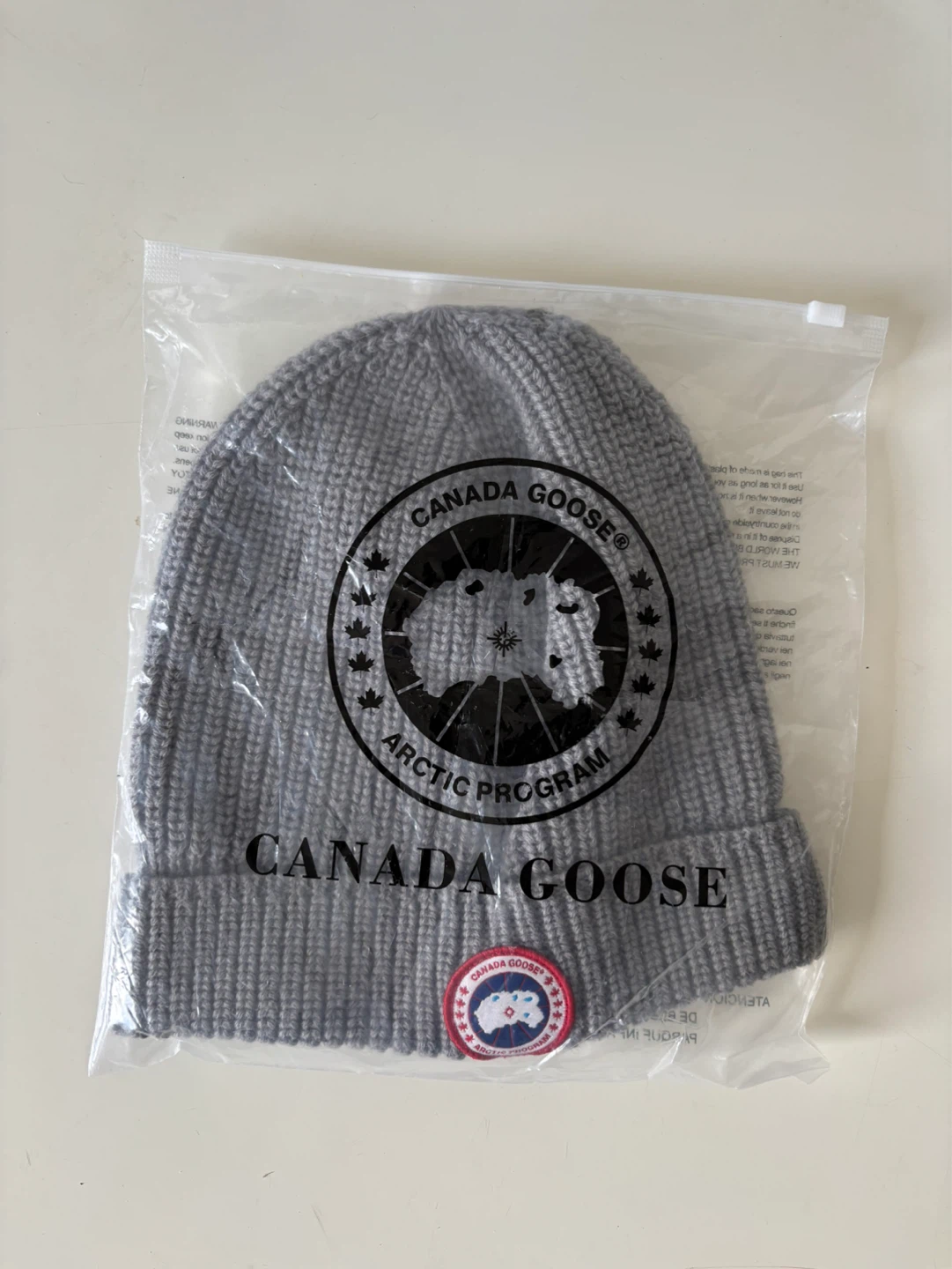 Canada Goose Grey Ribbed Beanie Hat - photo 2