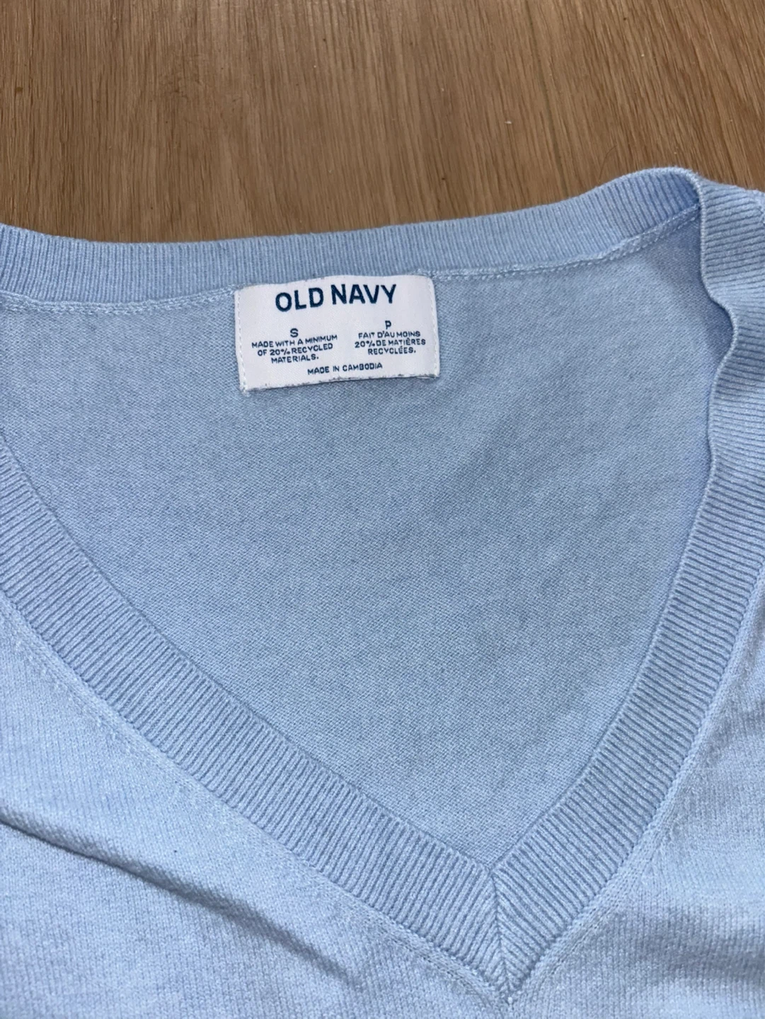 Old Navy Light Blue V-Neck Sweater - Size S - photo 3