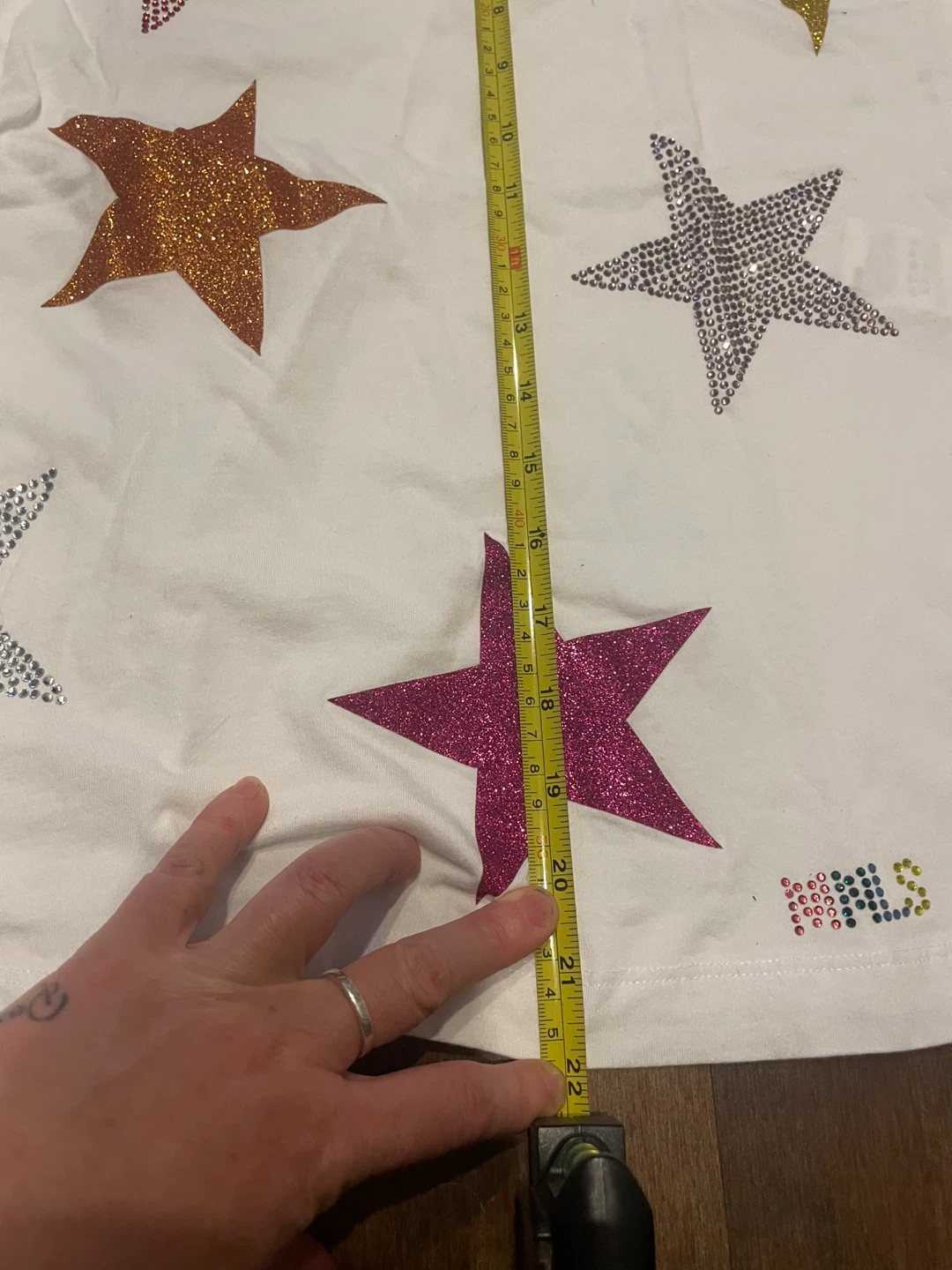 Mona Lisa White T-Shirt with Glitter Stars - Size Medium - photo 5