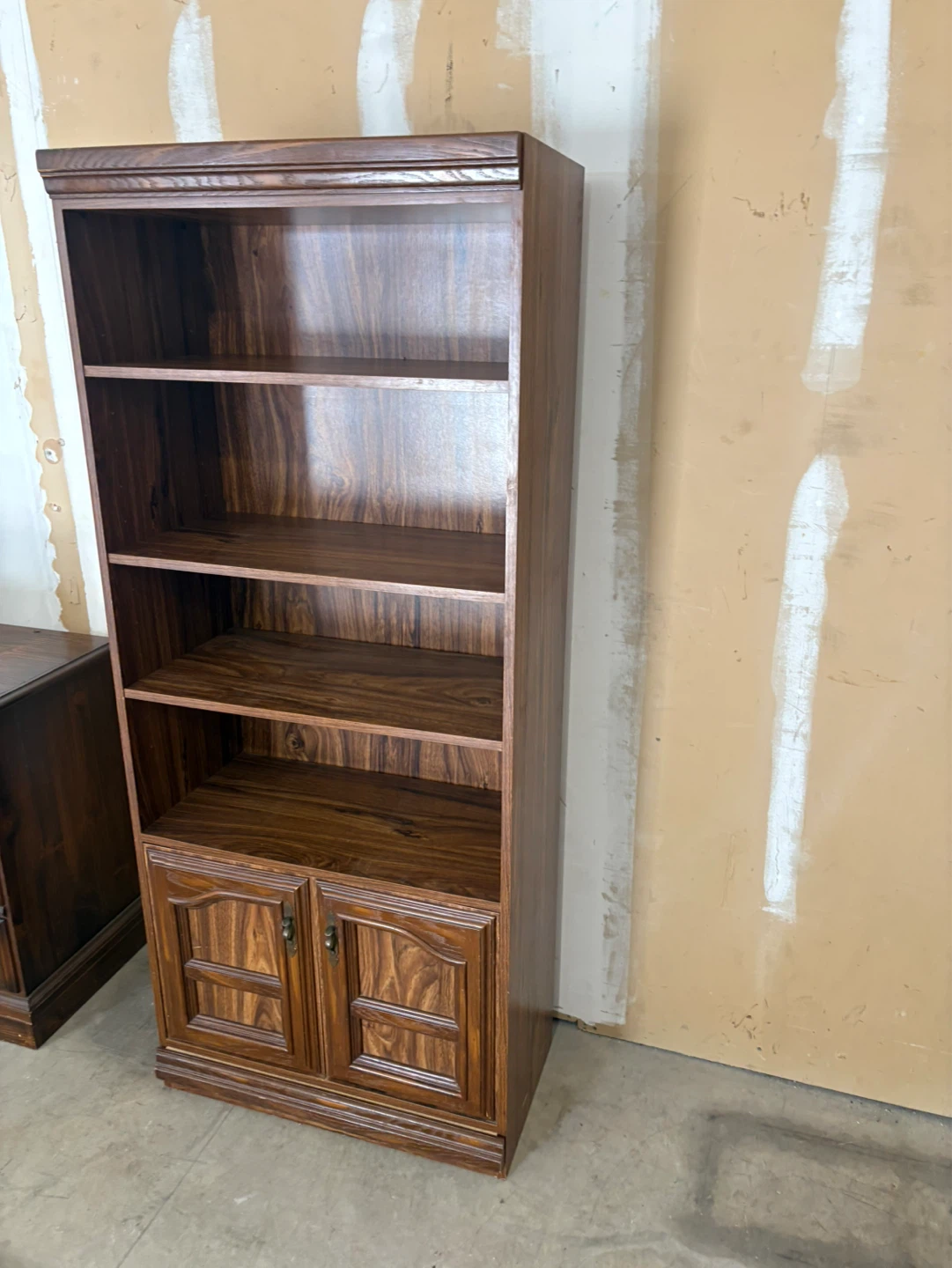 Free delivery used Wooden Bookcase - photo 3
