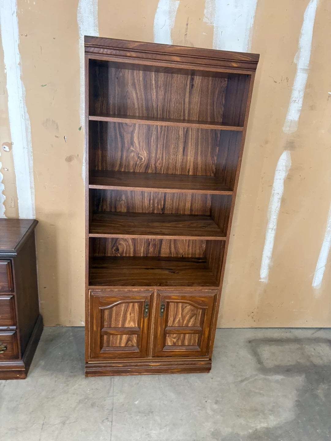Free delivery used Wooden Bookcase - photo 5