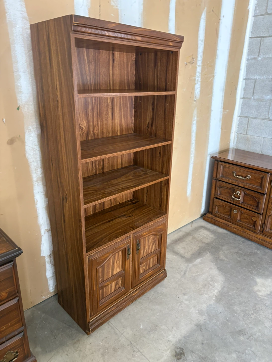 Free delivery used Wooden Bookcase - photo 4