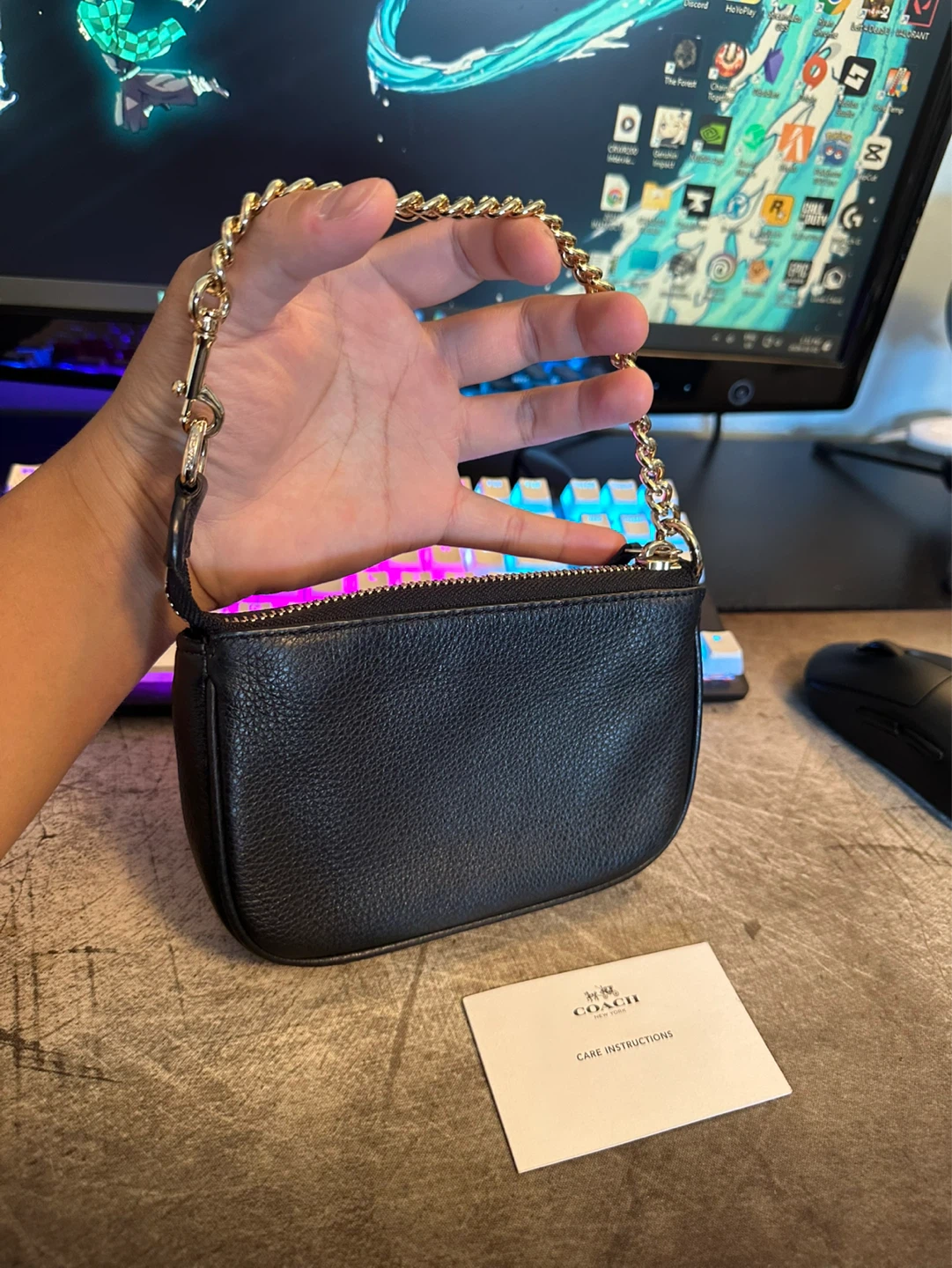 Coach Black Leather Wristlet Pouch with Gold Chain - photo 5