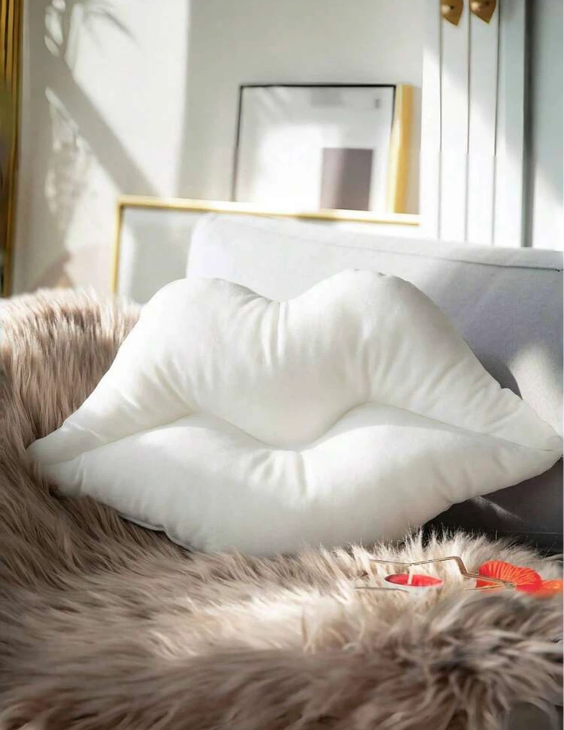 Lip Shaped Plush Pillow - photo 5