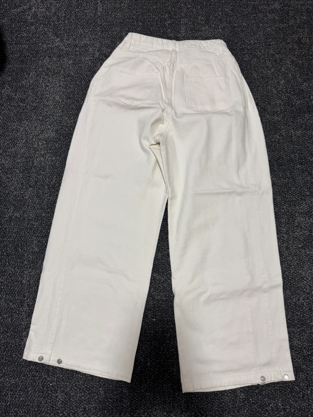 White Baggy Jeans - photo 2