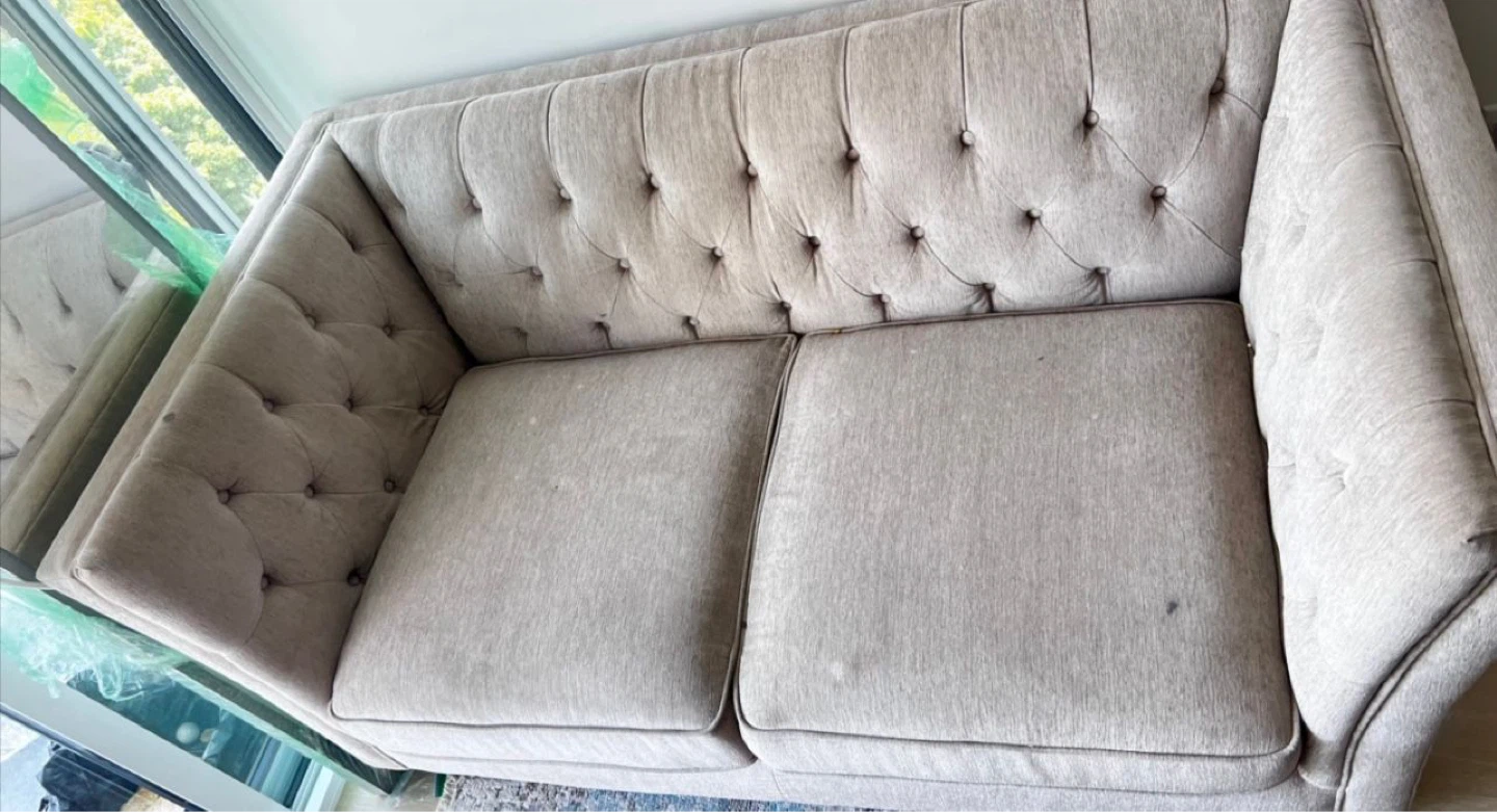 Love seat