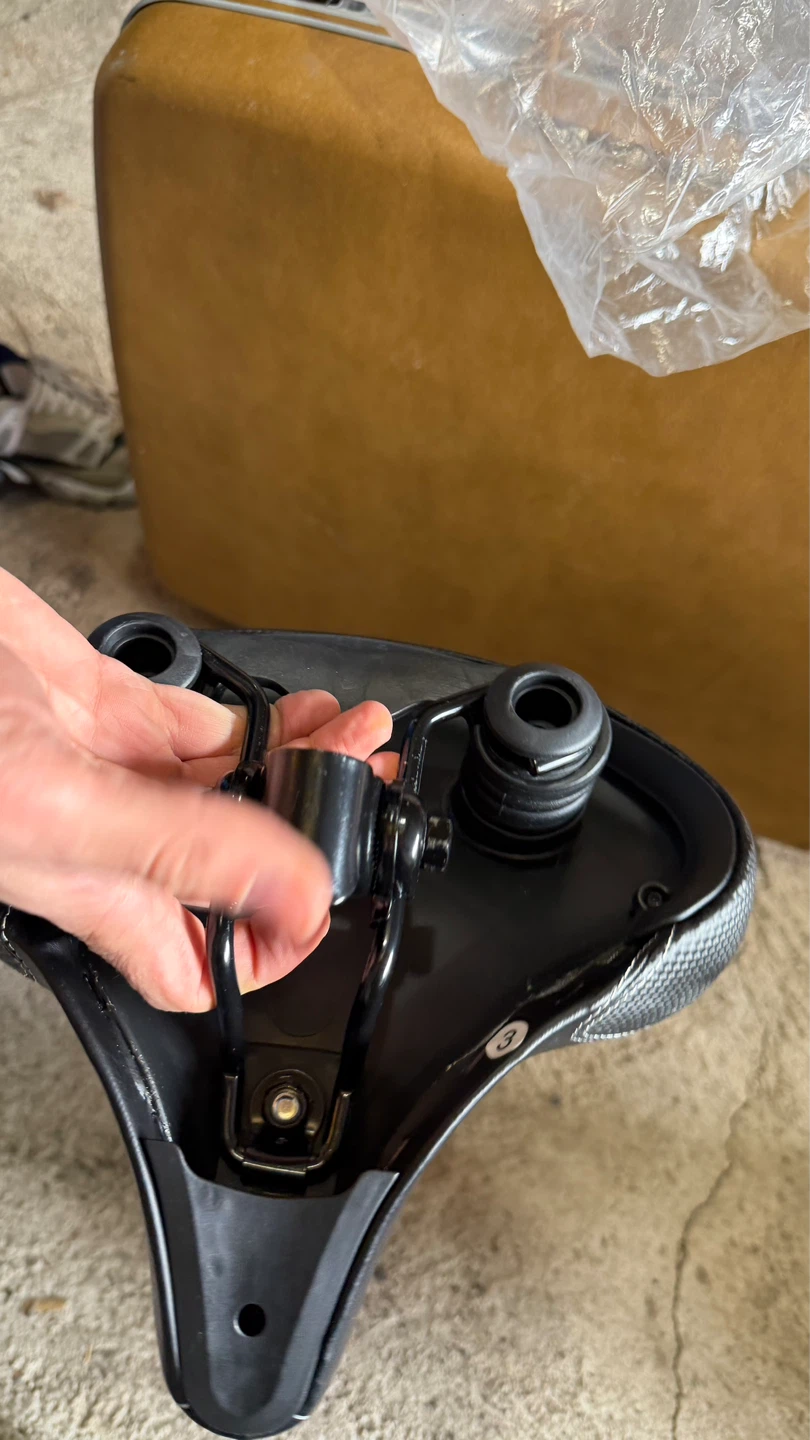 BIKE300 Bicycle Saddle - photo 2