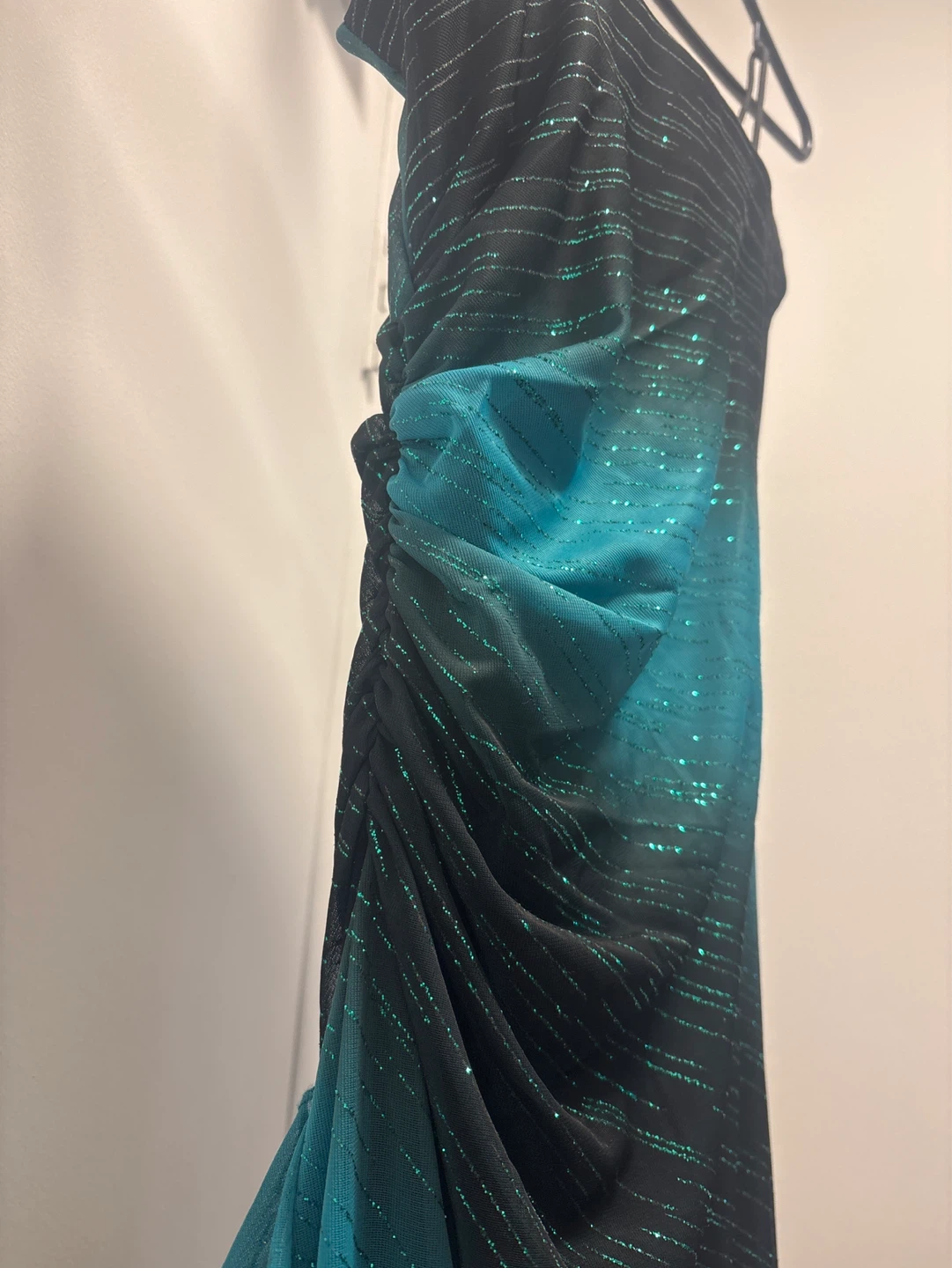 Sparkly Ombre Formal Dress - photo 2