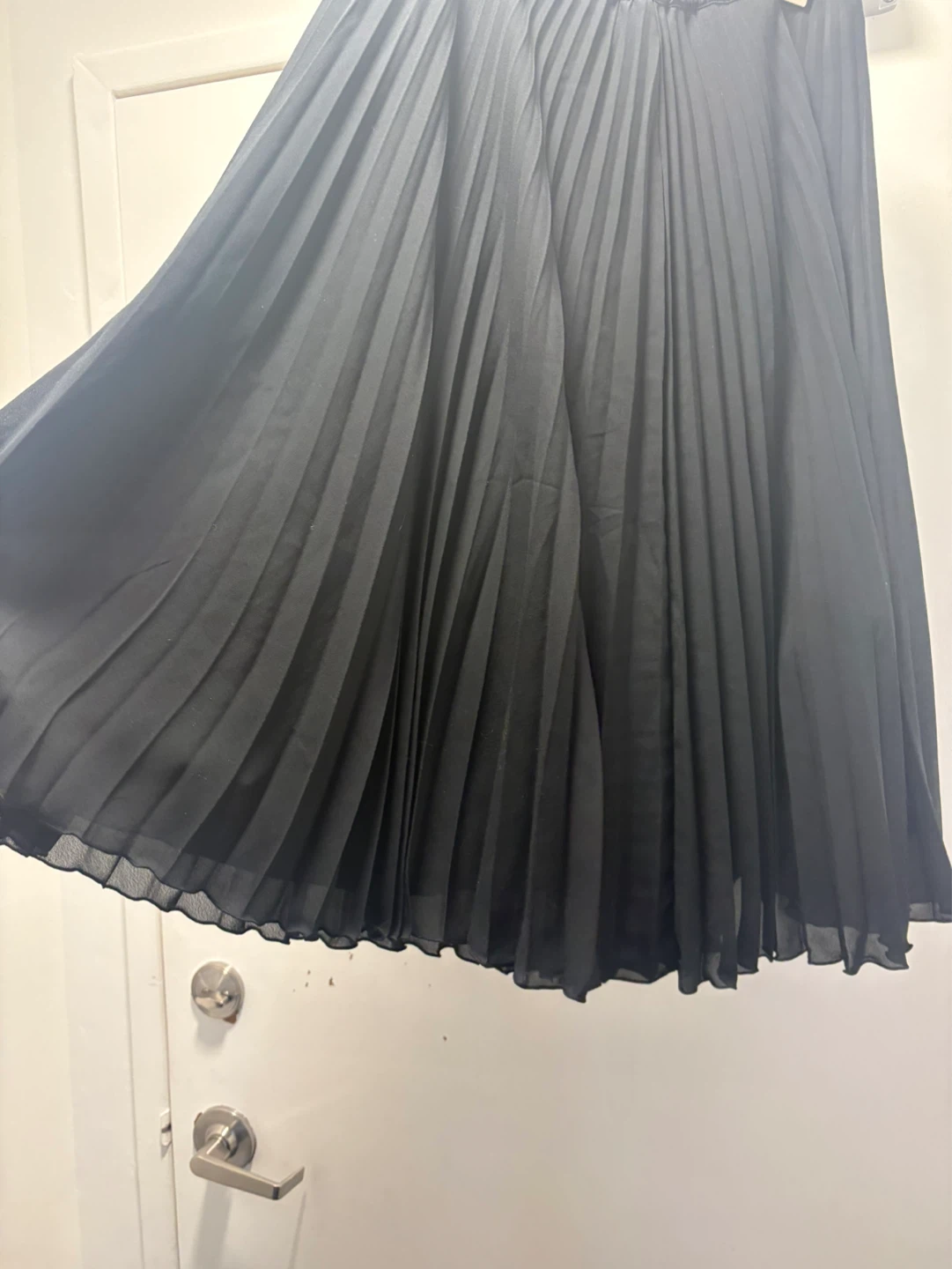 Black Pleated Midi Skirt - photo 2