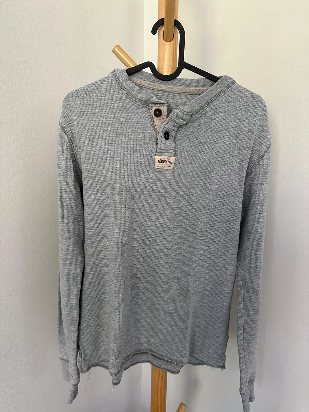 Aeropostale Gray Waffle Knit Henley Long Sleeve Shirt