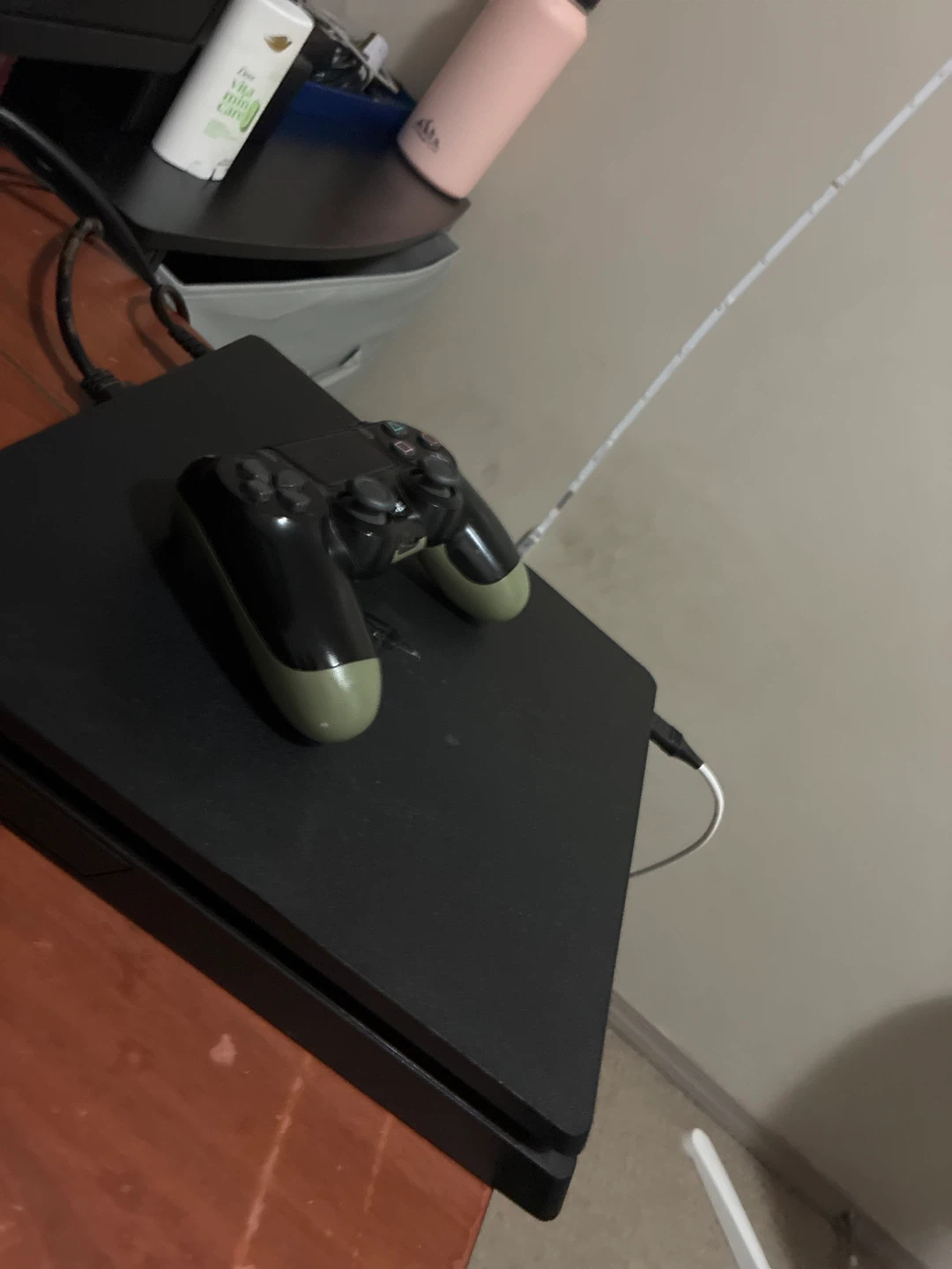 PlayStation 4 Slim Console