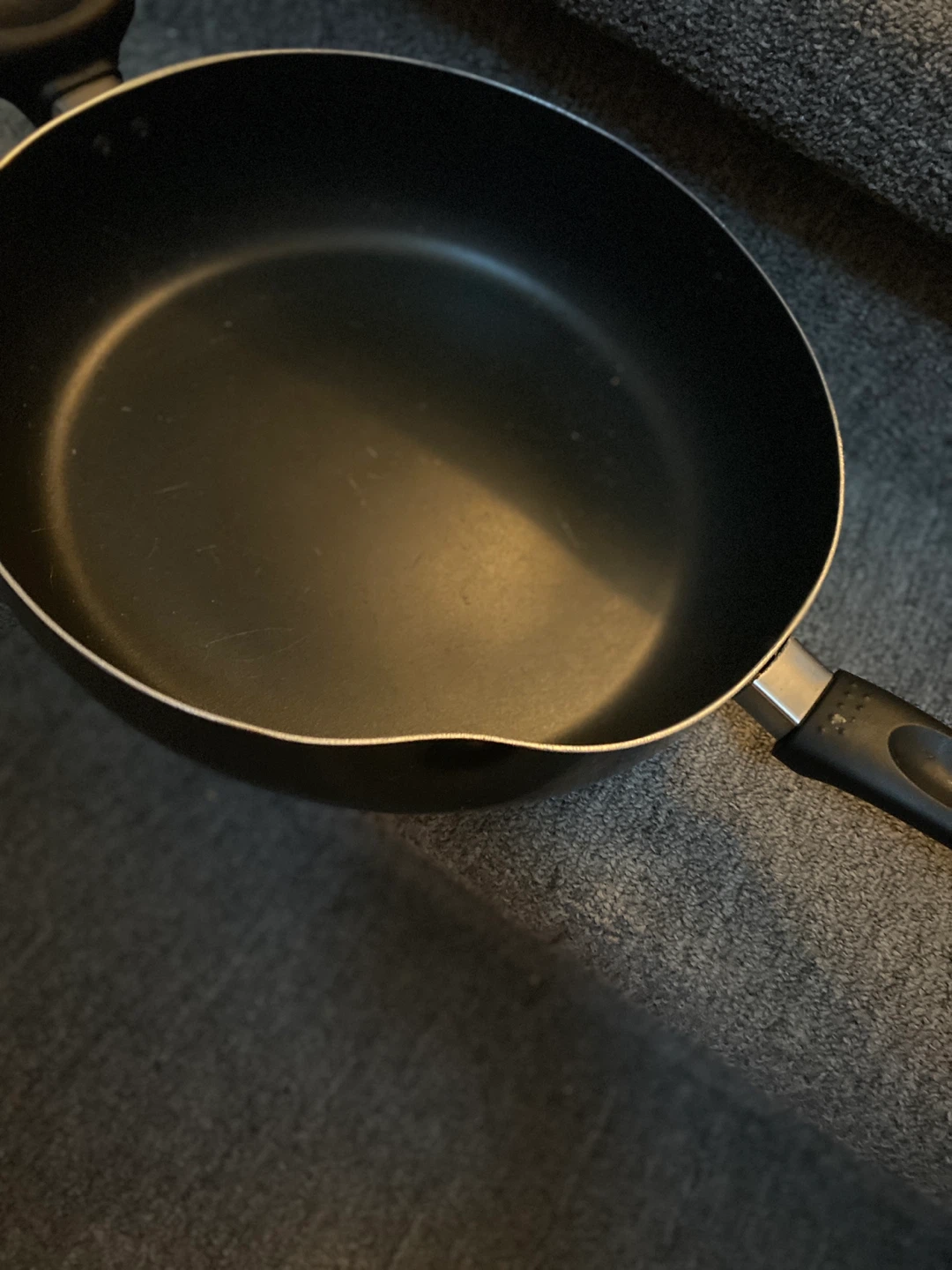 Black Non-Stick Saucepan - photo 2