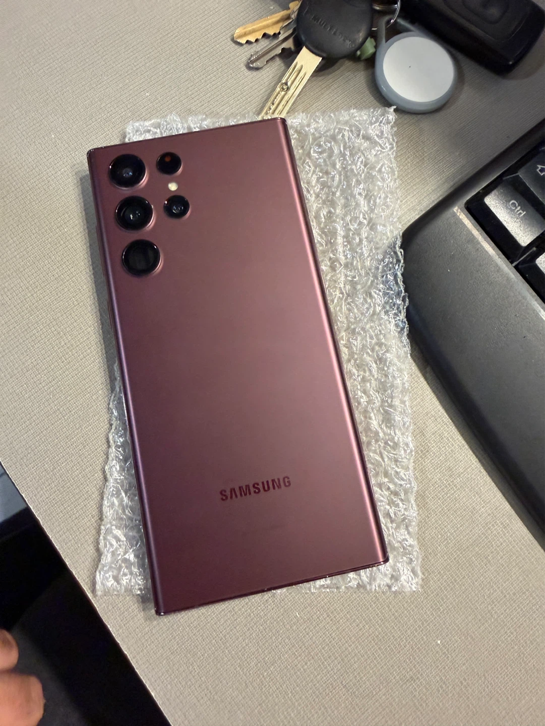Samsung Galaxy S22 Ultra 512 GIG Burgundy Smartphone