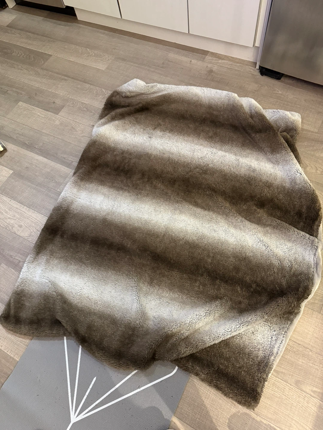 Indigo Plush Throw Blanket - photo 2