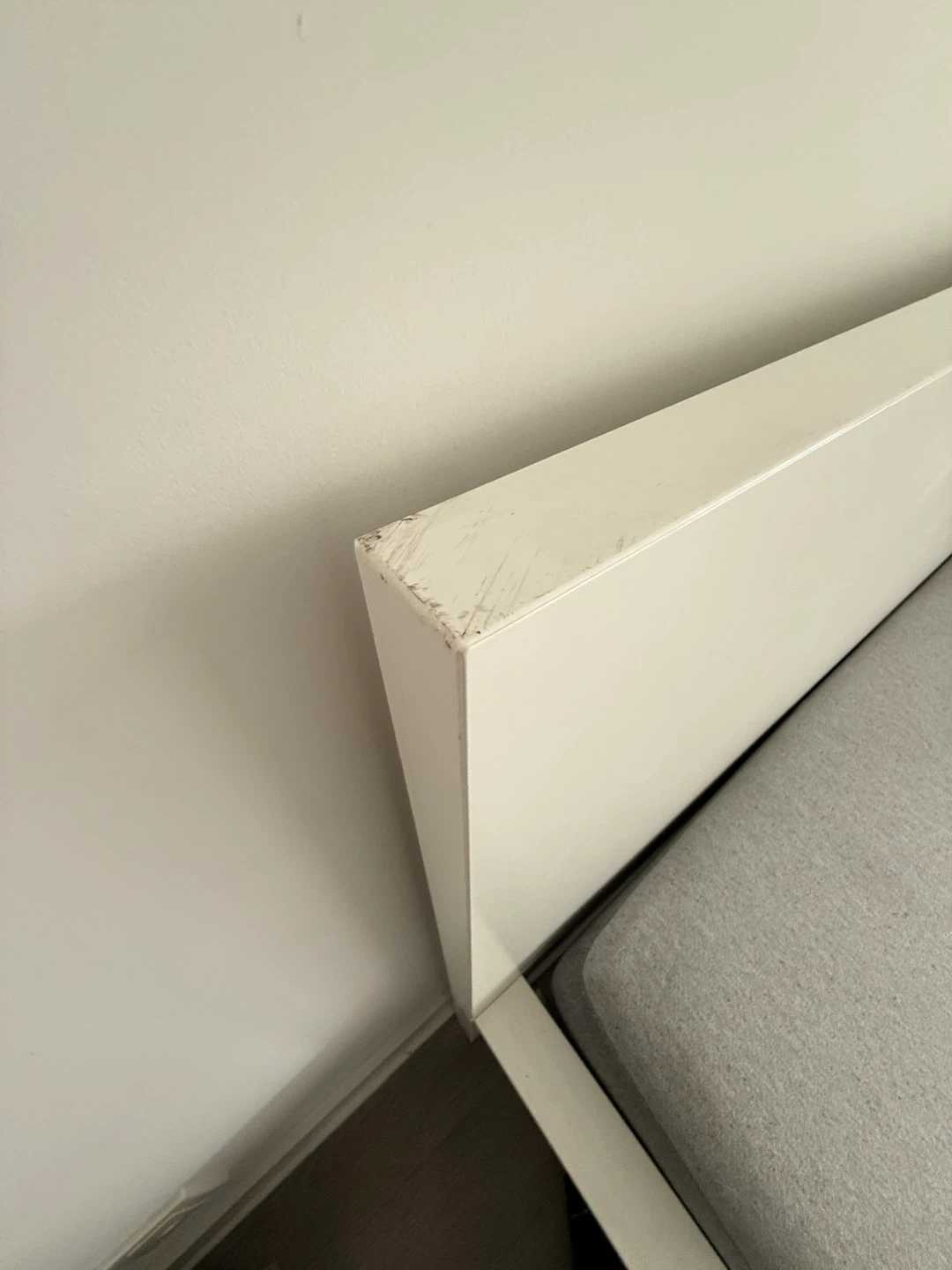 IKEA MALM queen size bed frame - white - photo 4