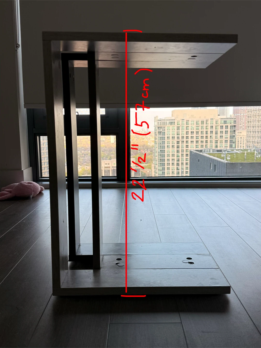 C-Shape Side Table - photo 4