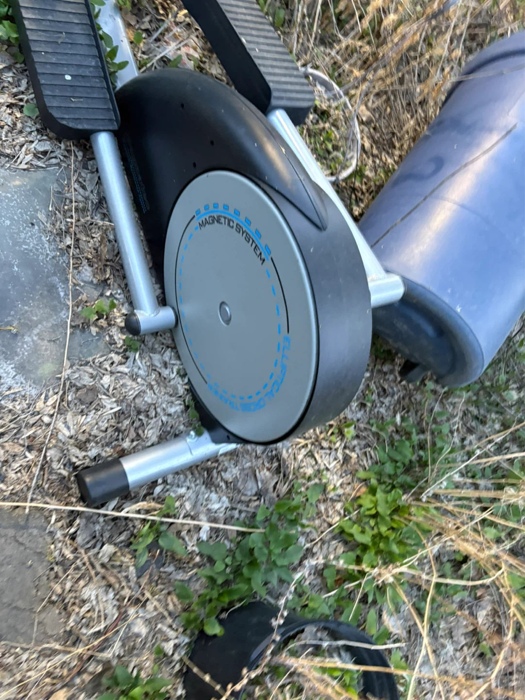 Inspire Fitness Systems Elliptical Trainer - photo 2