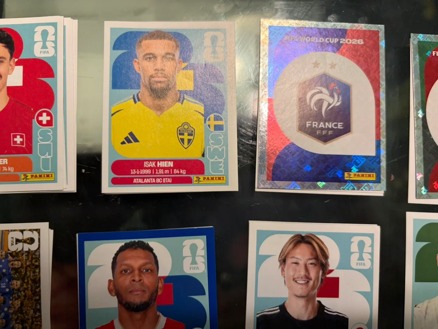 137 Fifa World Cup stickers - photo 2