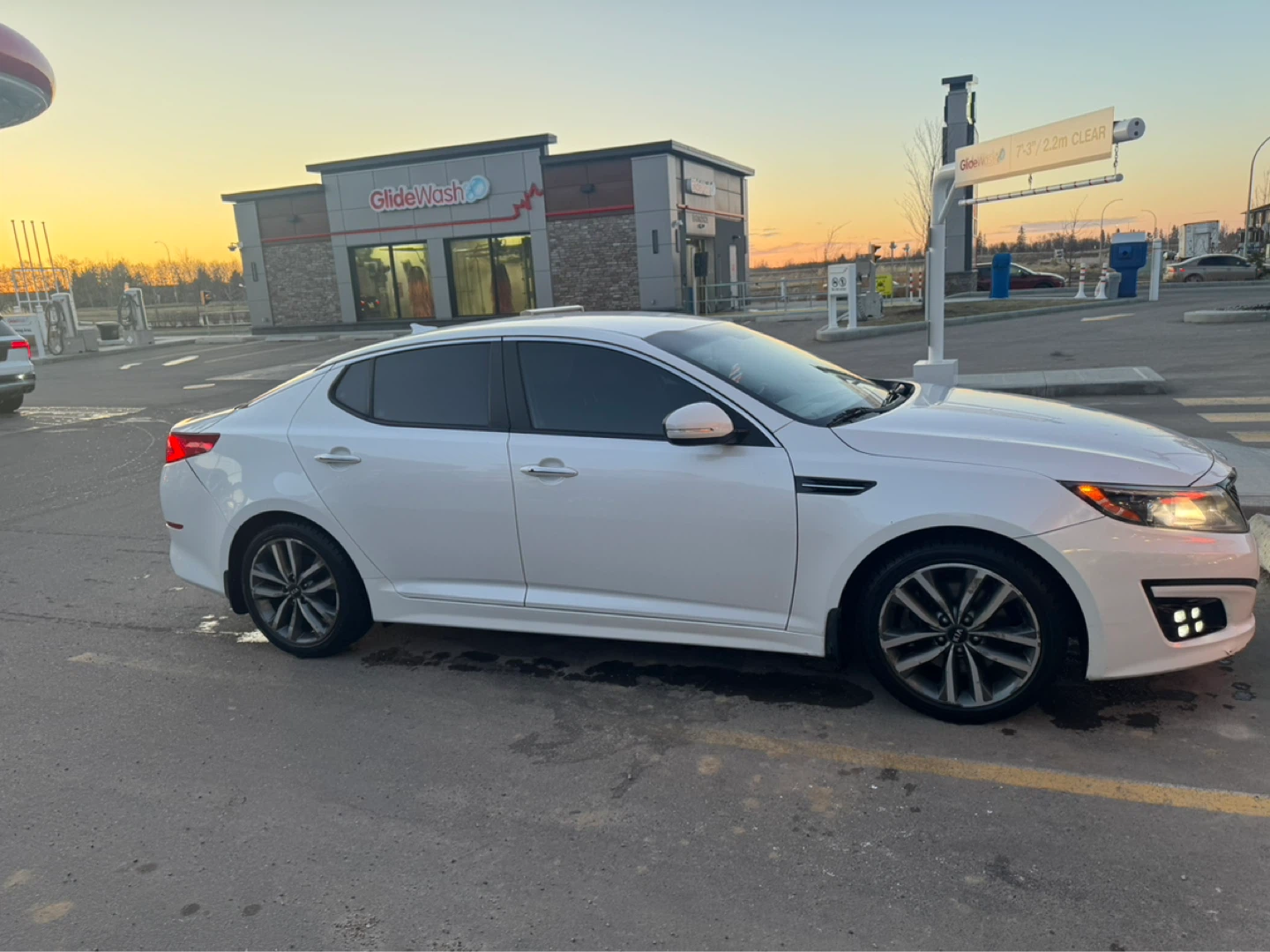 White Kia Optima - photo 2
