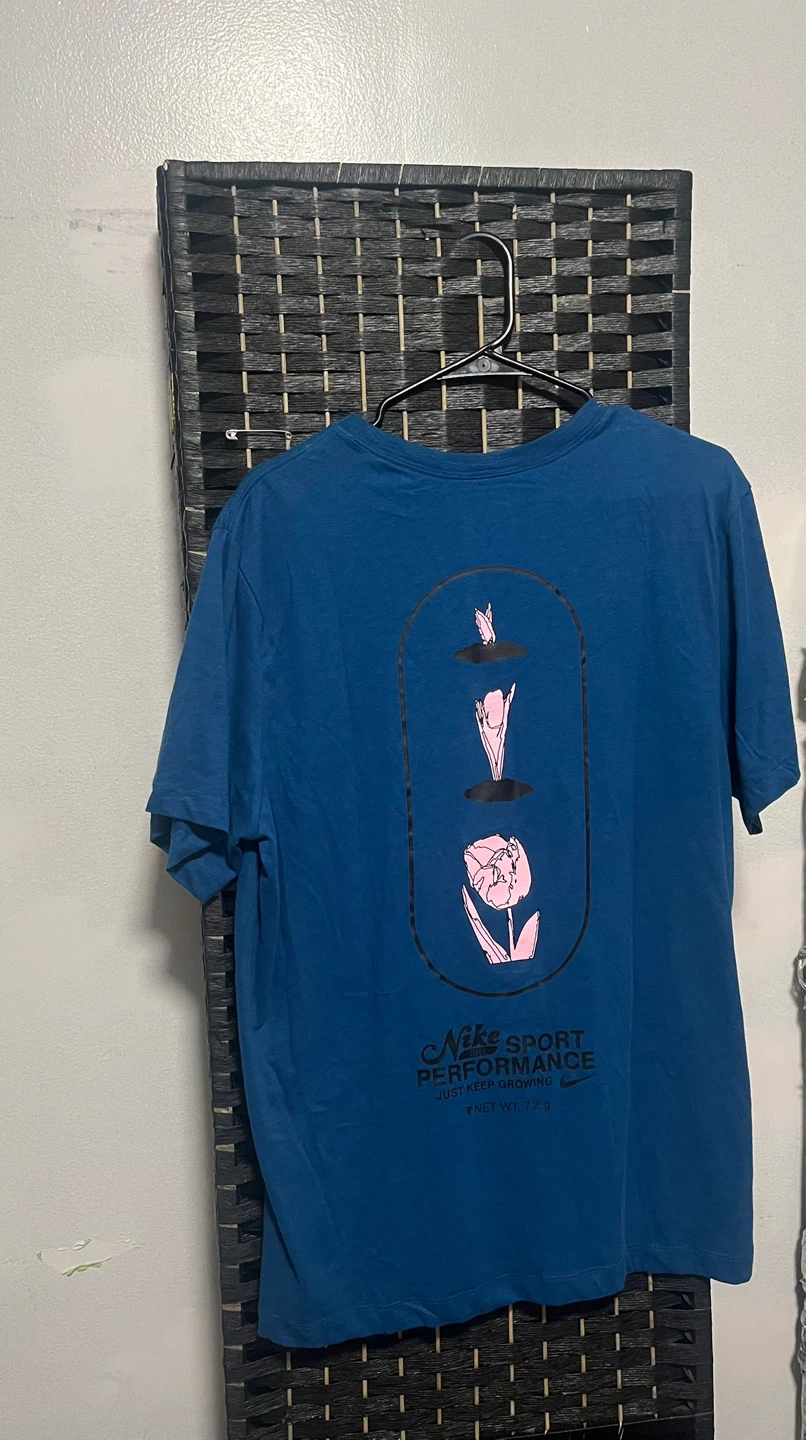 Nike Dri-FIT T-Shirt - Size L