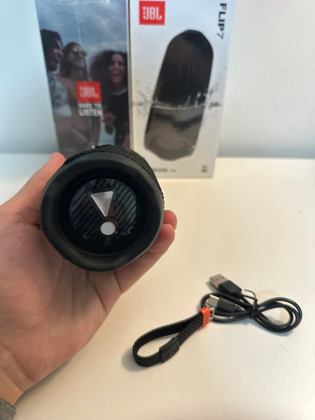 JBL Flip 7 Portable Waterproof Bluetooth Speaker - Black - photo 3