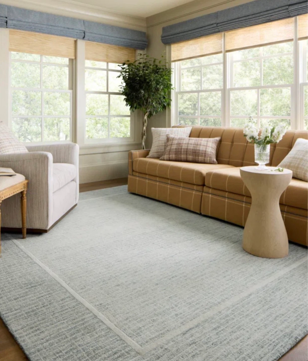 Light green Area Rug 7’9 x9’9’