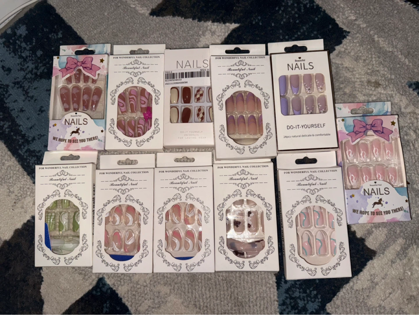 Various Press On Nail Sets